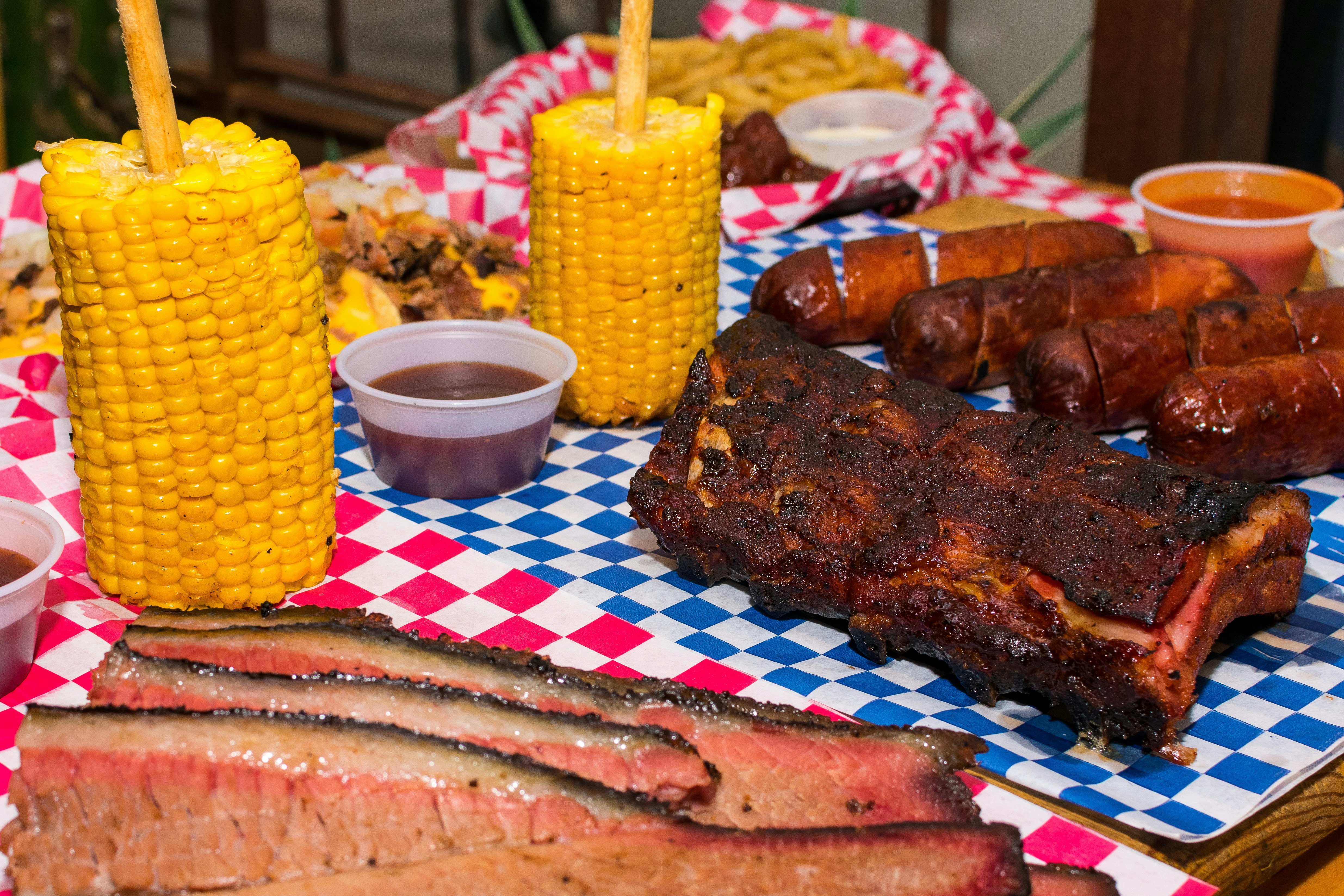 What to Serve With Cornbread: Easy Dinner, Barbecue, and Party Menu Ideas