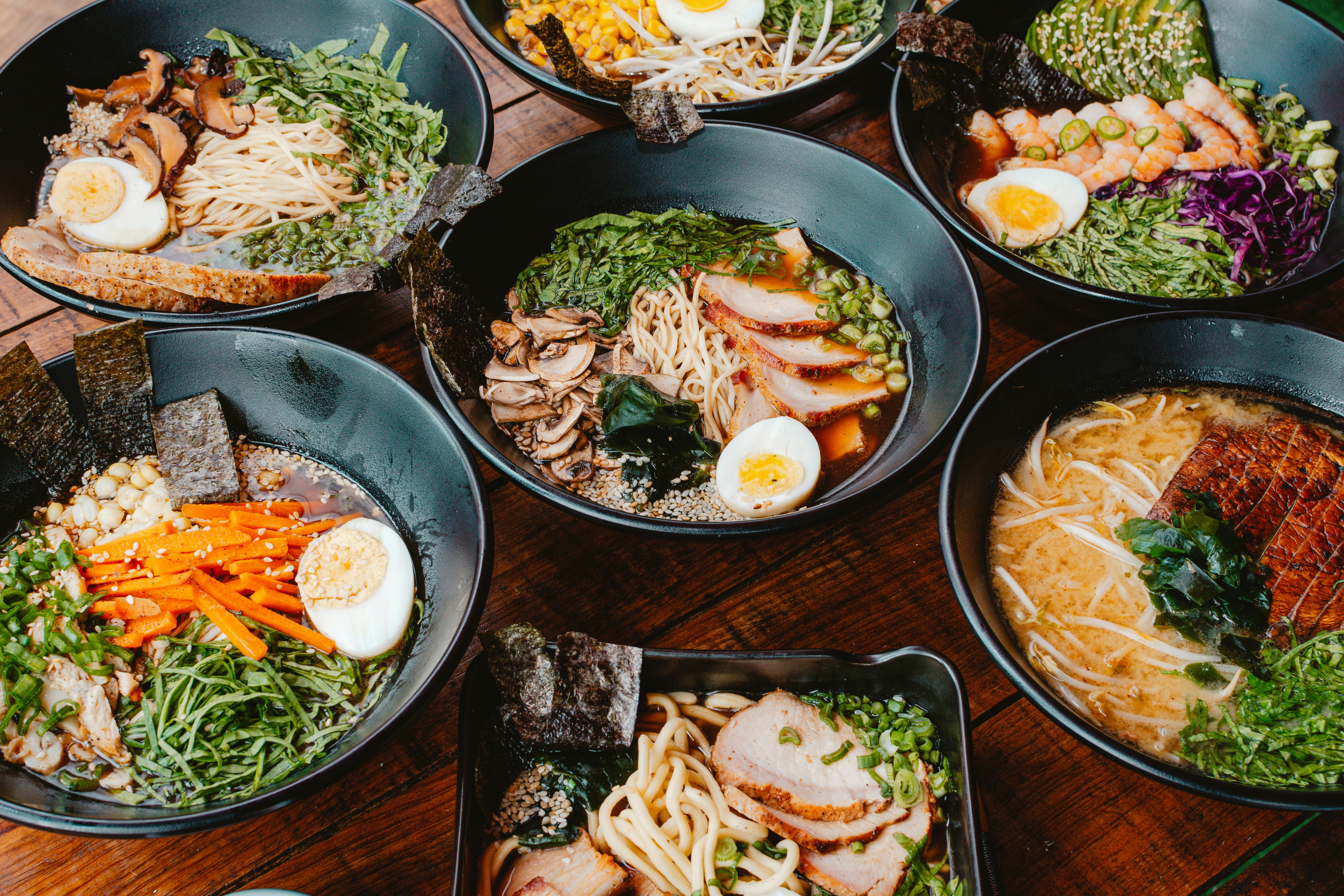 국가장학금 신청 시 월 소득 인정액 한도는 얼마인가요?