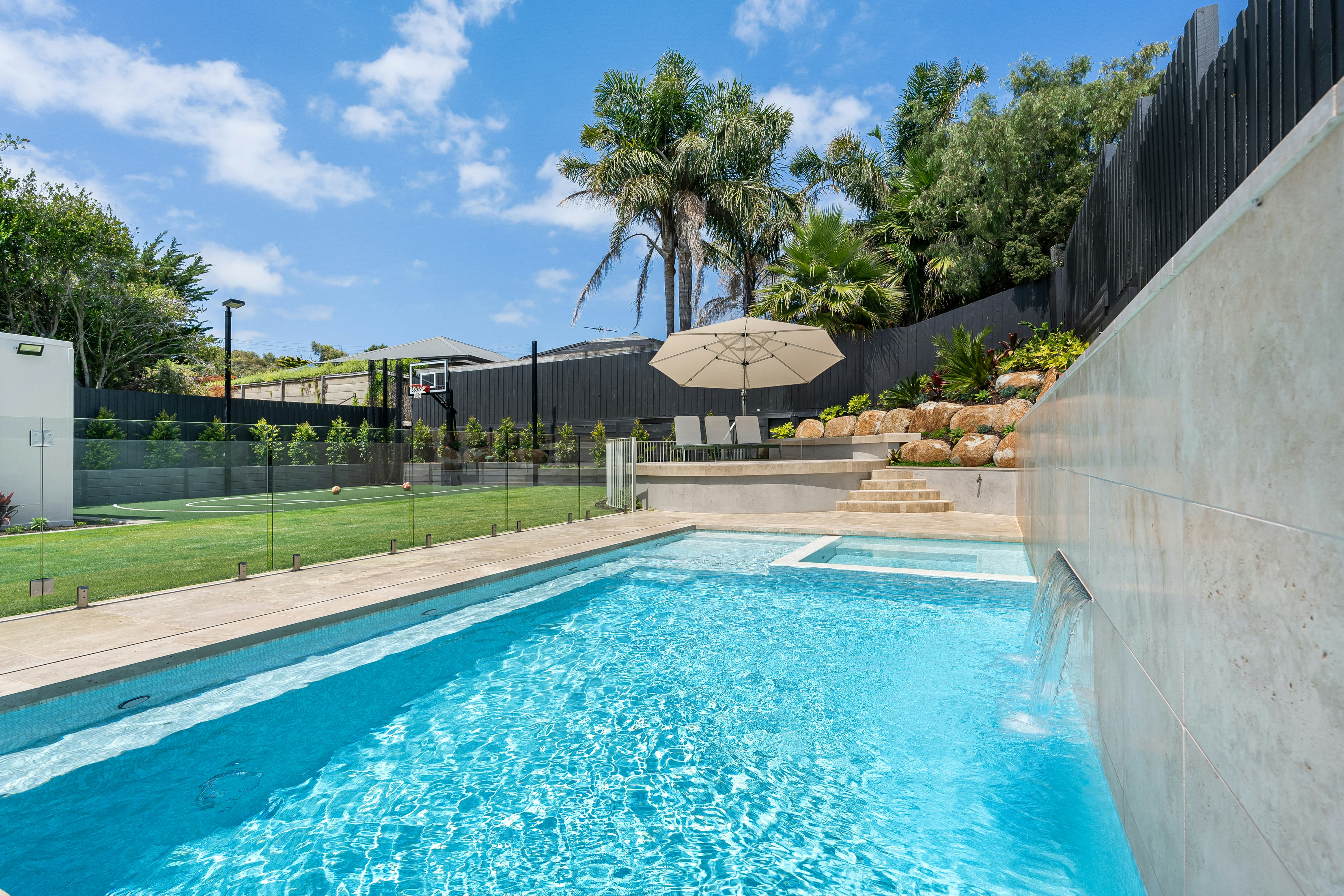 Modern Infinity Pool with Spa