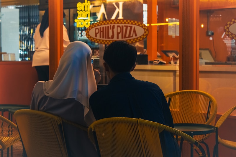 Cena coqueta en restaurante