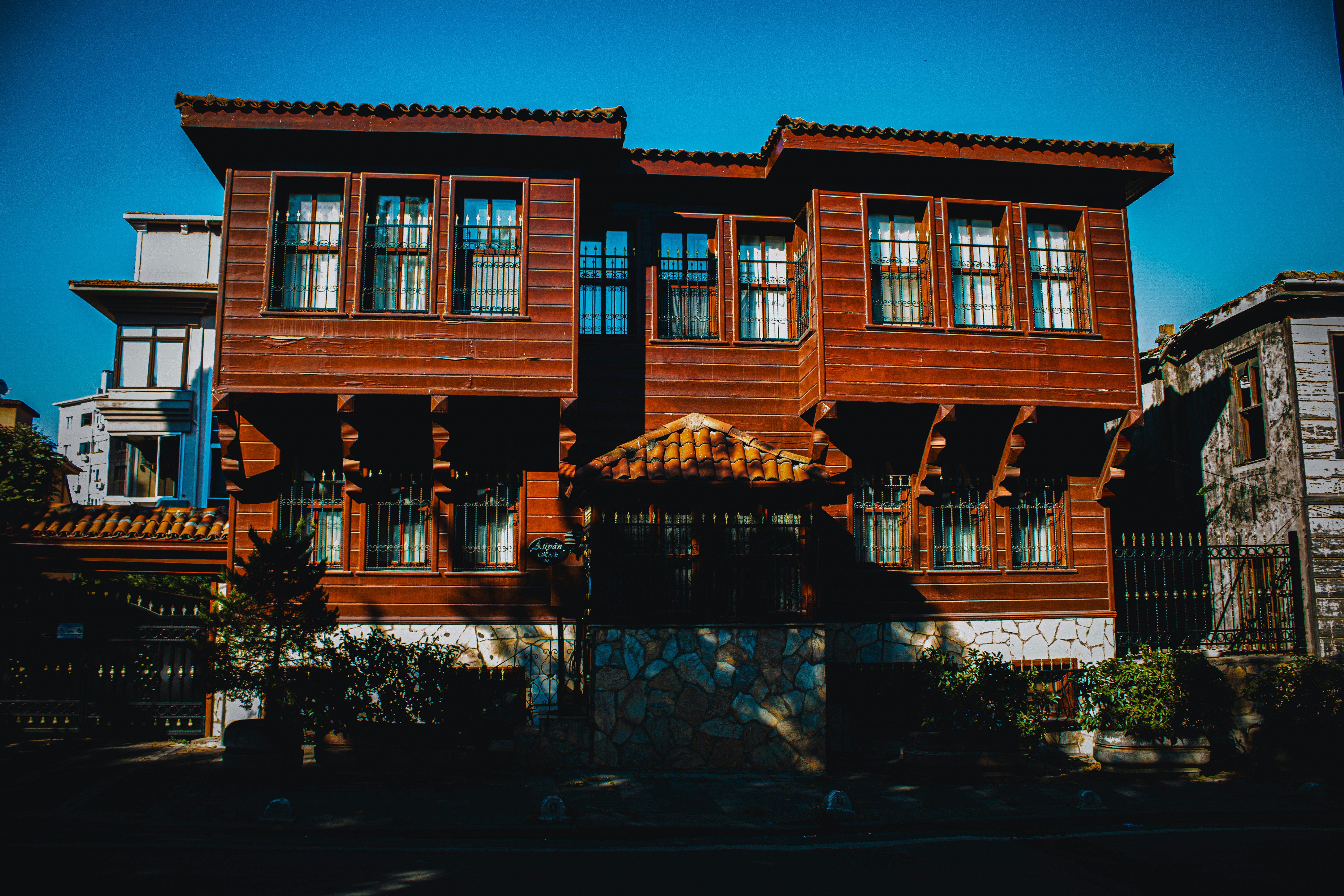 Photo by servetphotograph