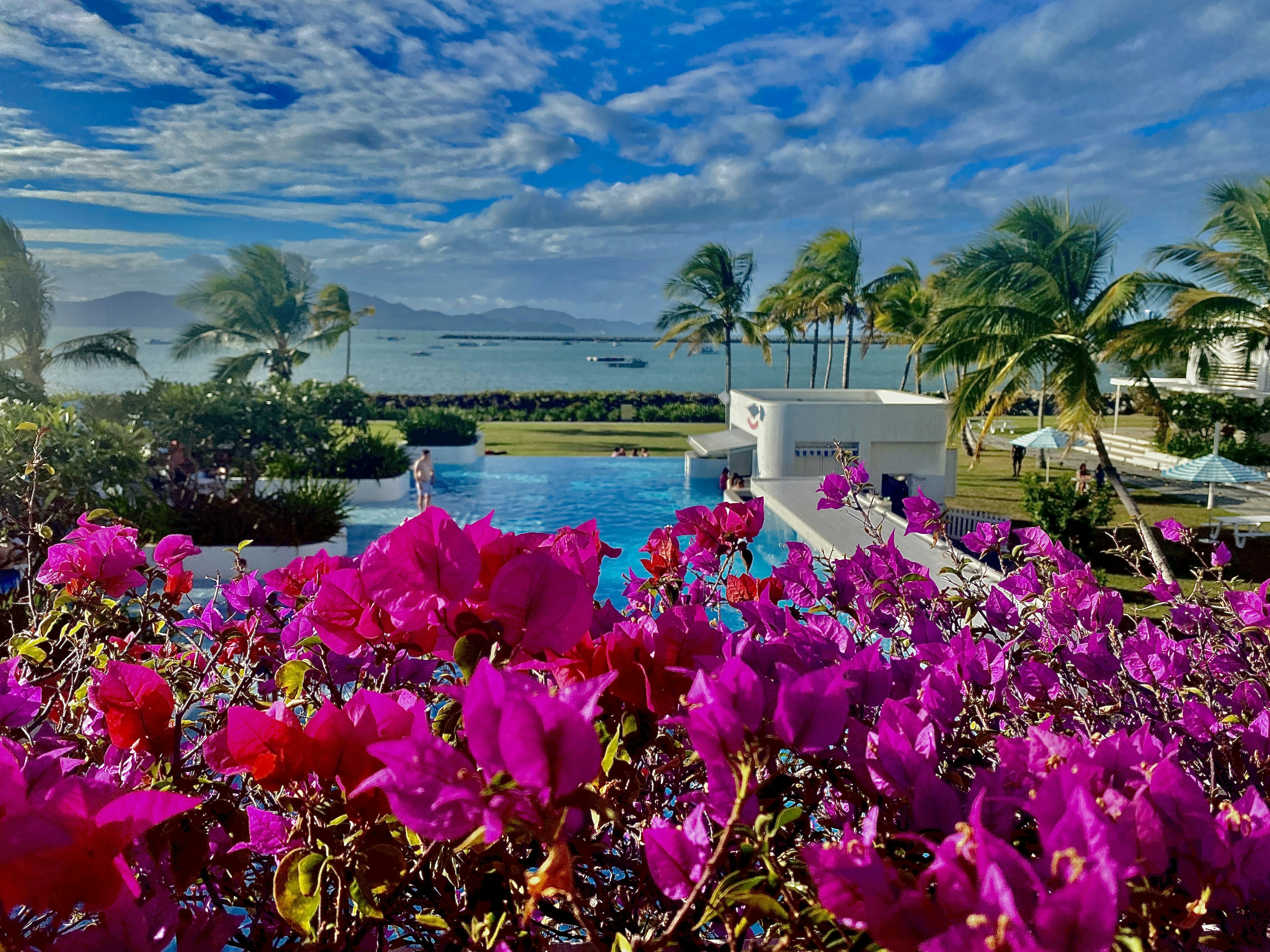 A beautiful view of the ocean from a balcony