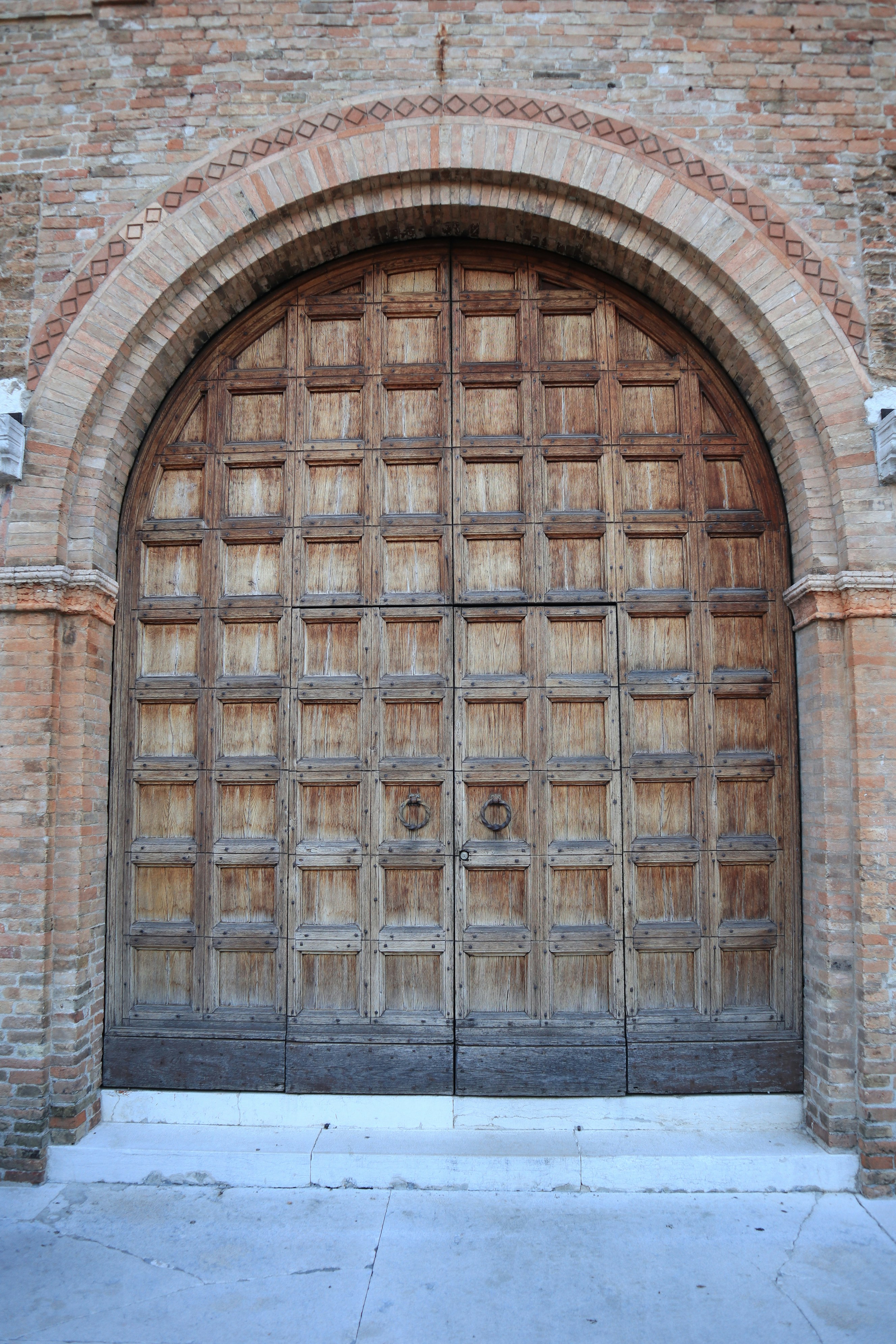 Photo by balint_miko