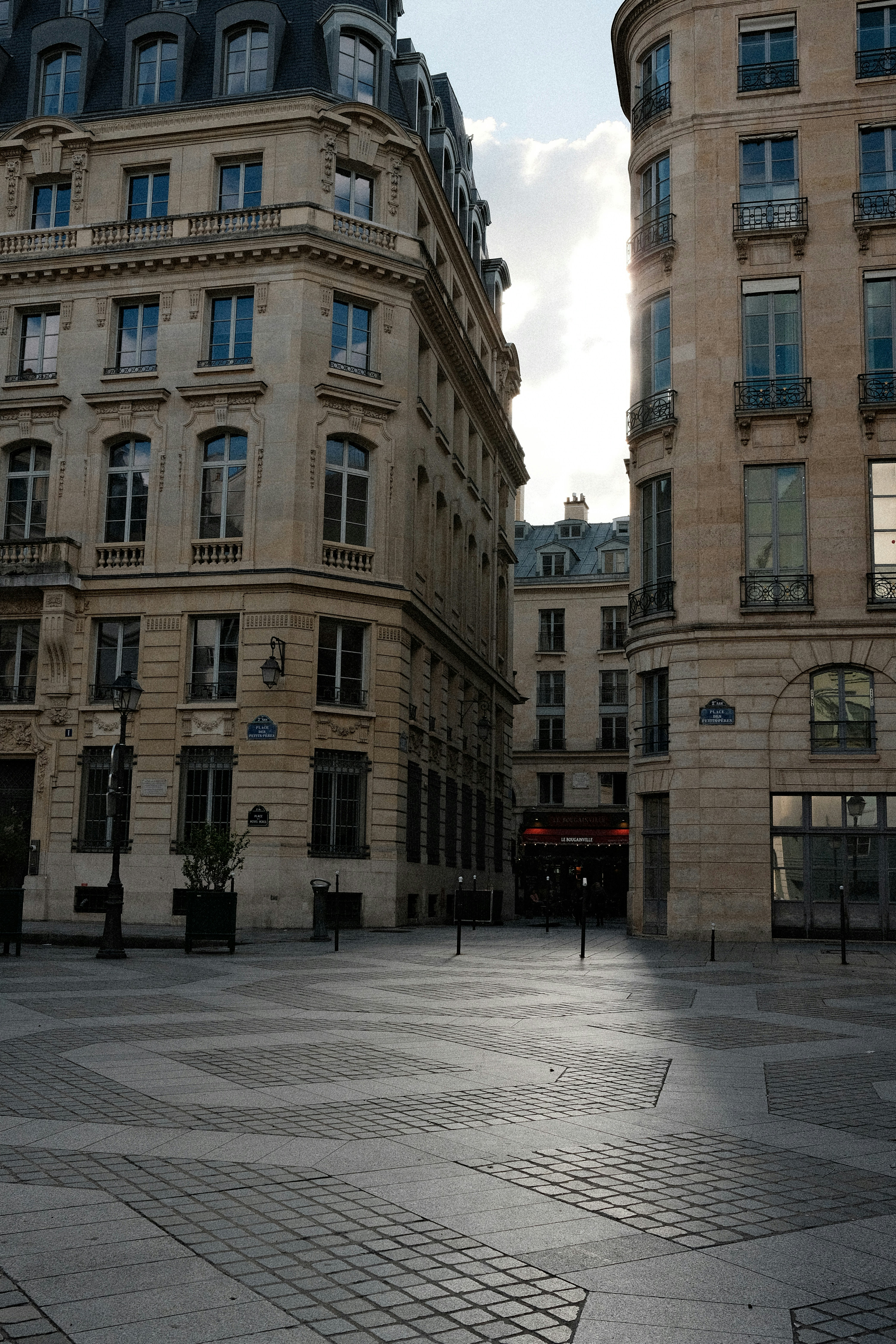 Photo by valentinlacoste