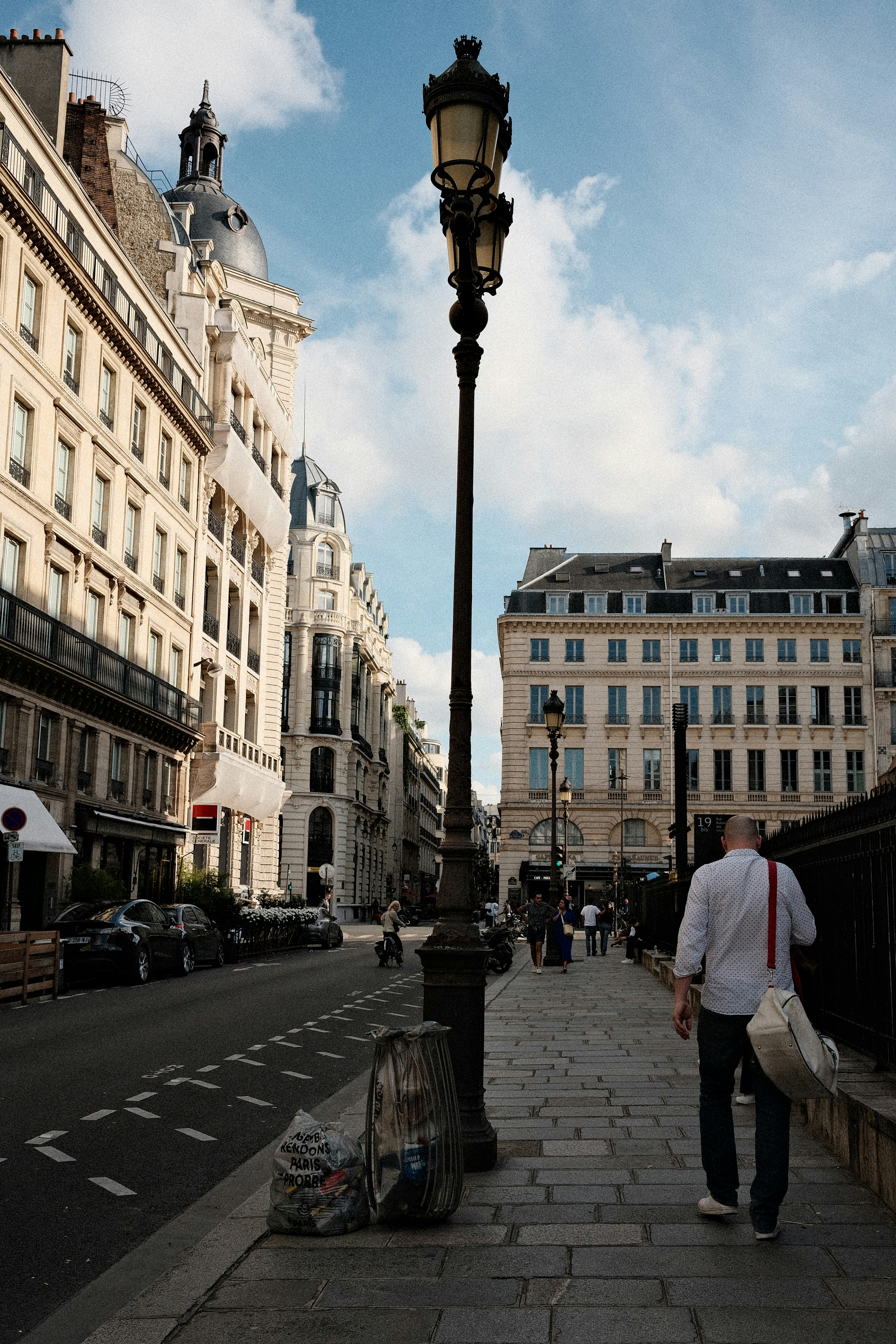 Photo by valentinlacoste