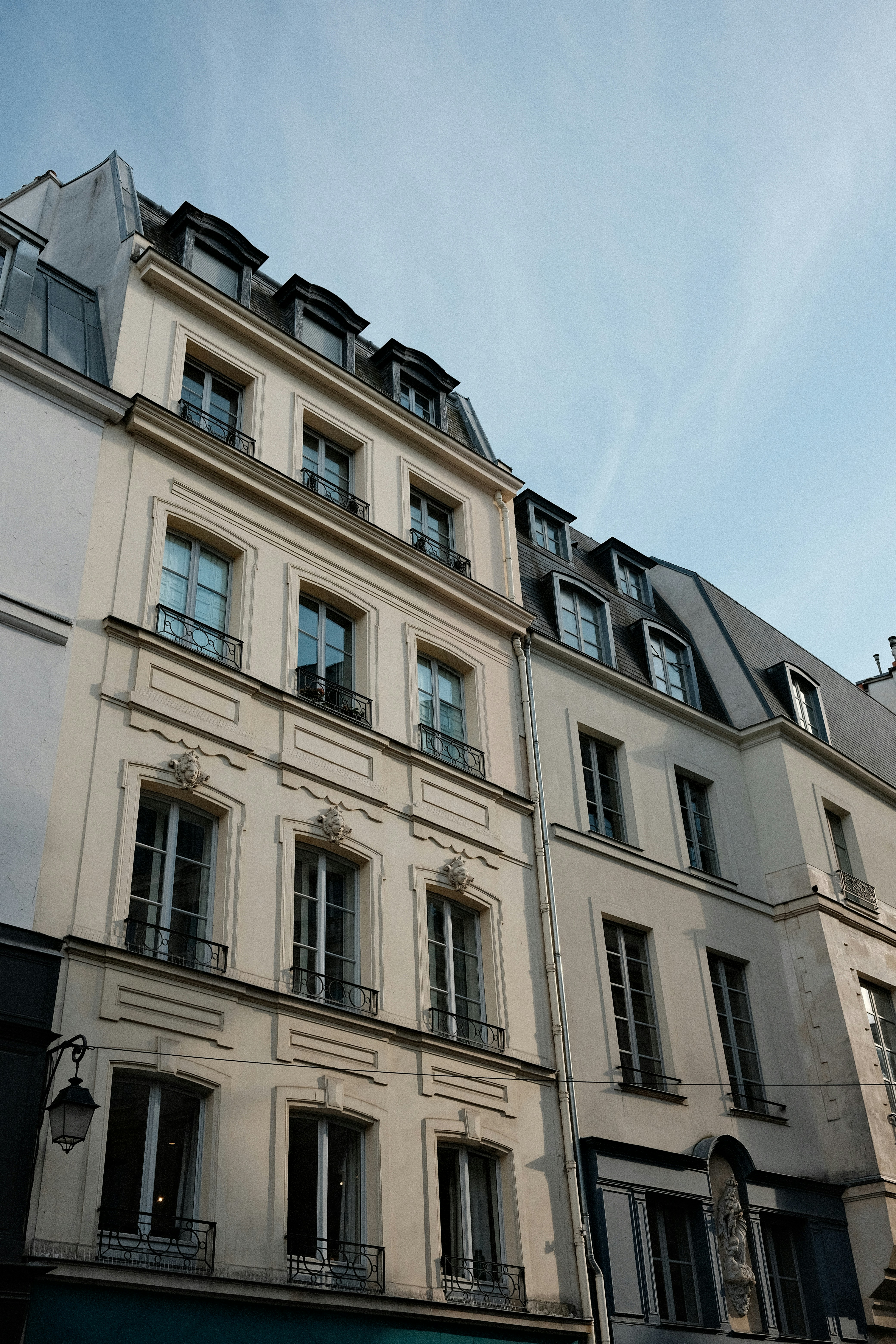 Photo by valentinlacoste