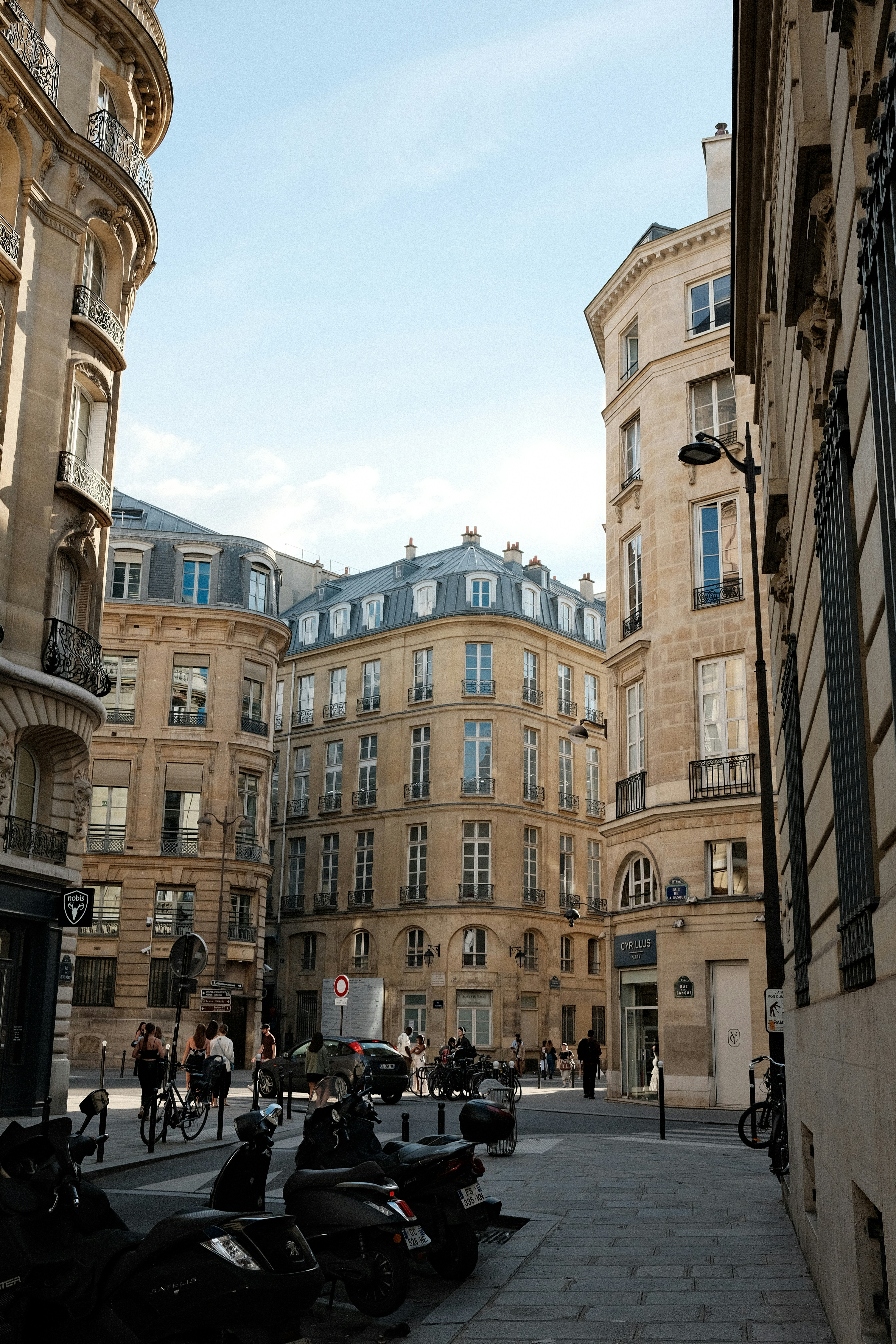 Photo by valentinlacoste