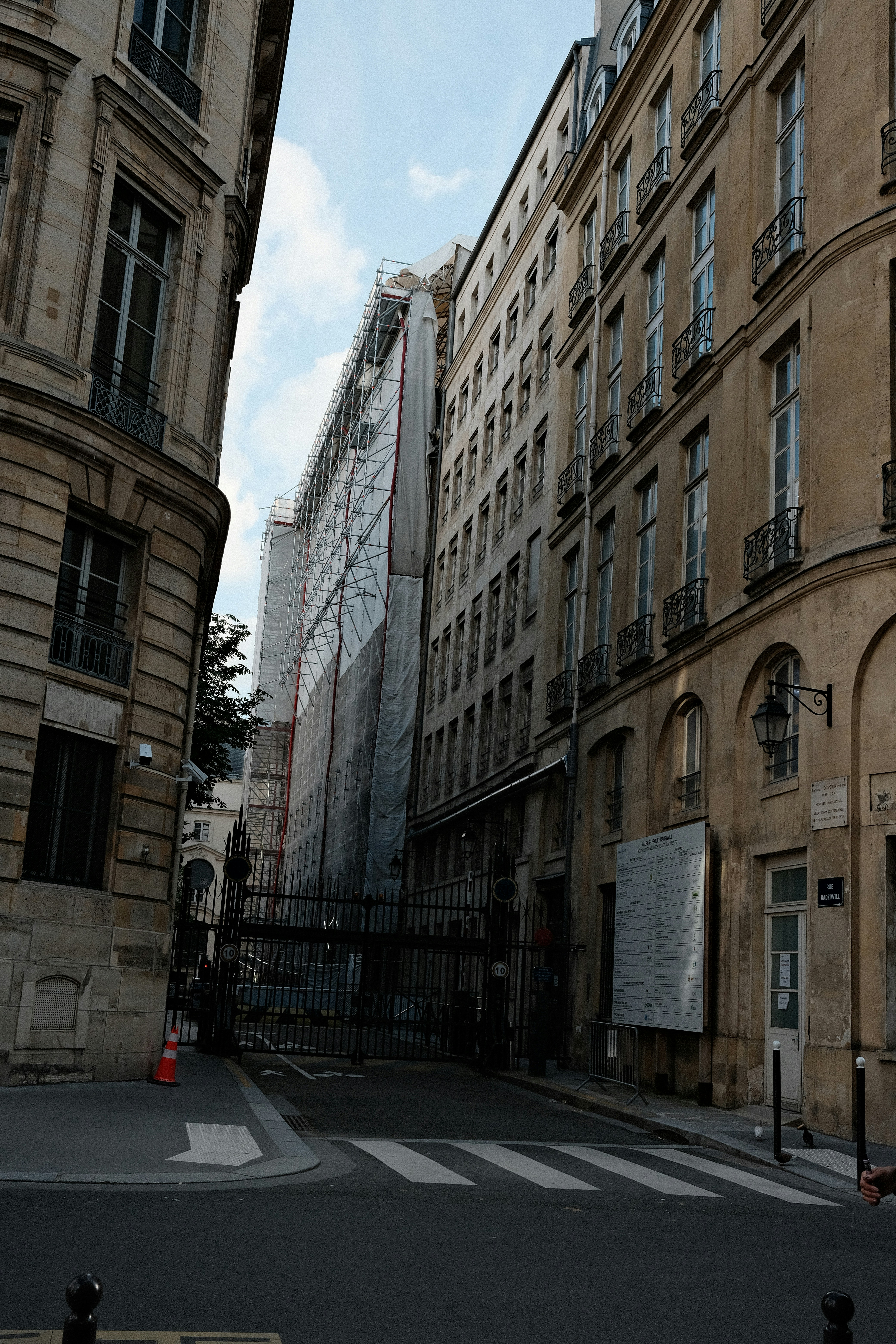 Photo by valentinlacoste