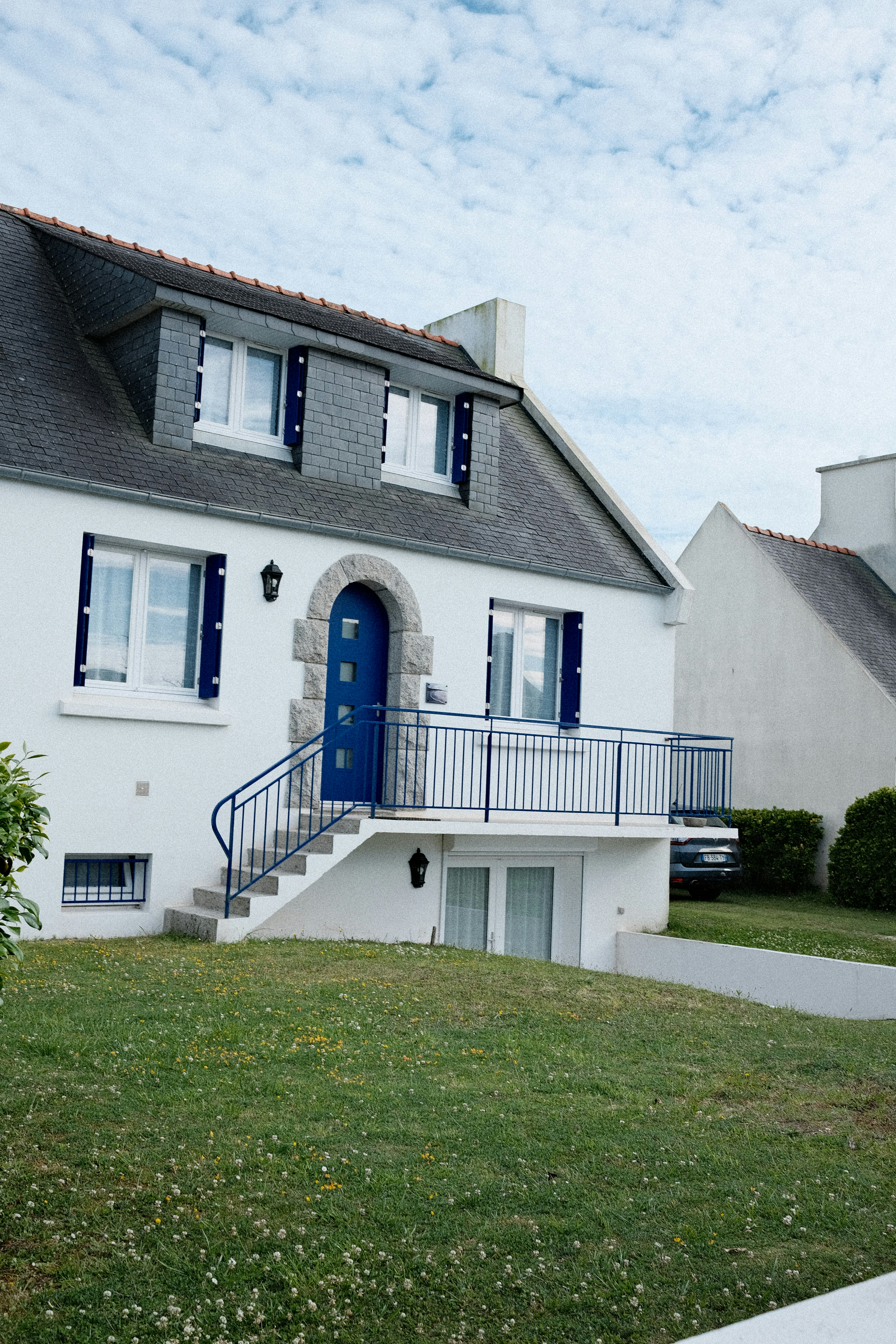 Photo by valentinlacoste