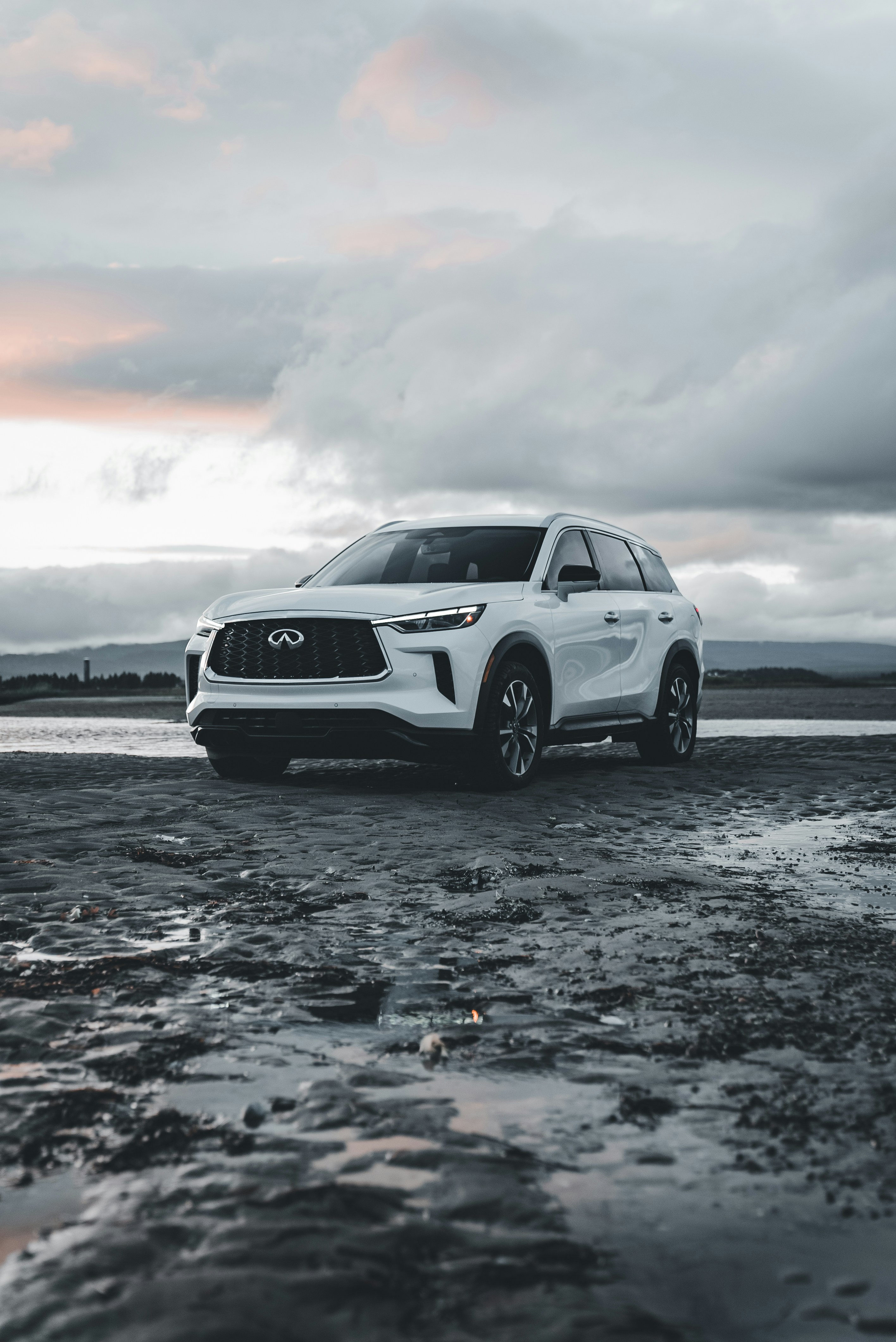 luxury suv hybrid wallpaper, wallpaper, Land Rover Hybrid Car Price Guide: Costs and Model Comparison 5