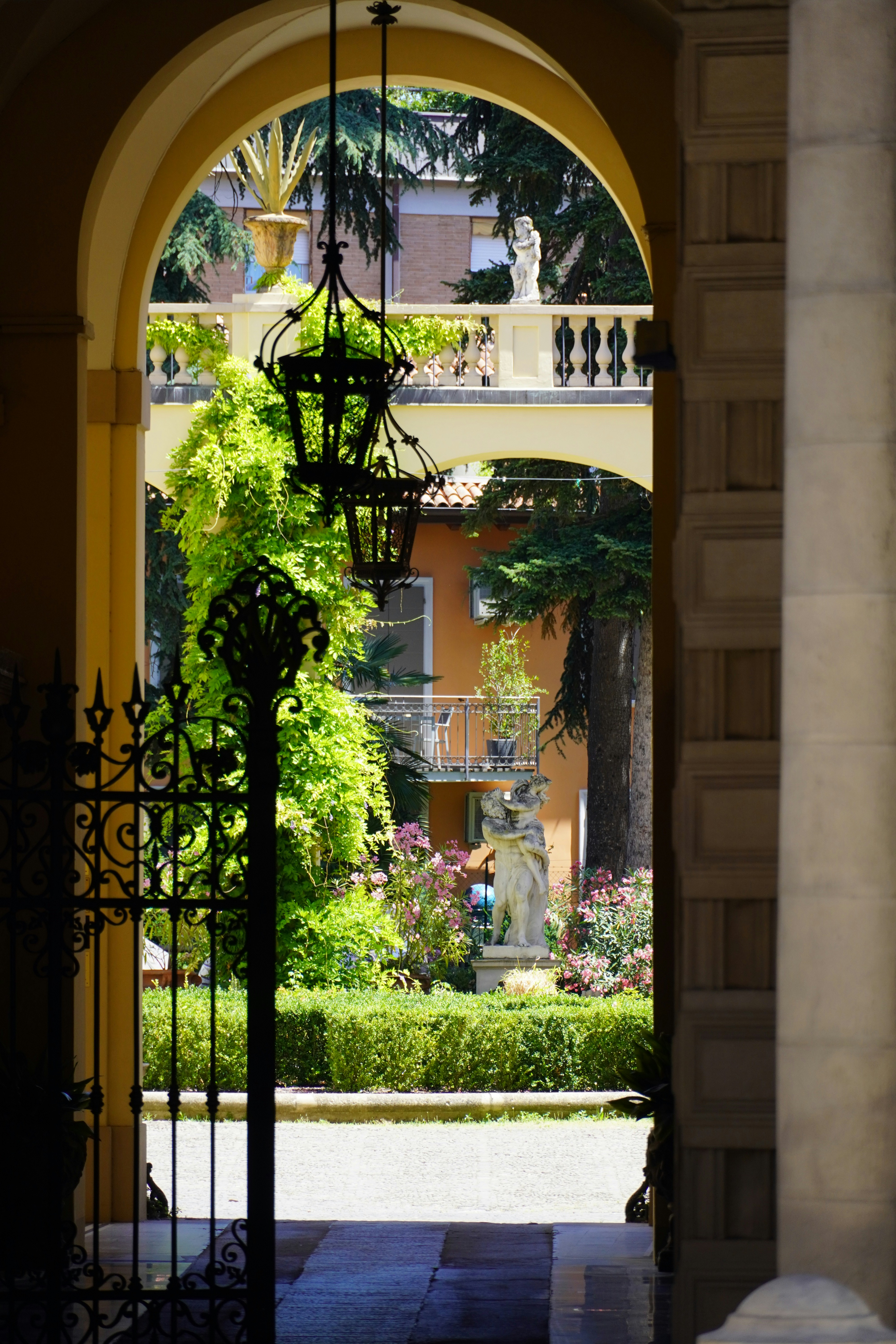 Photo by greenliustudio