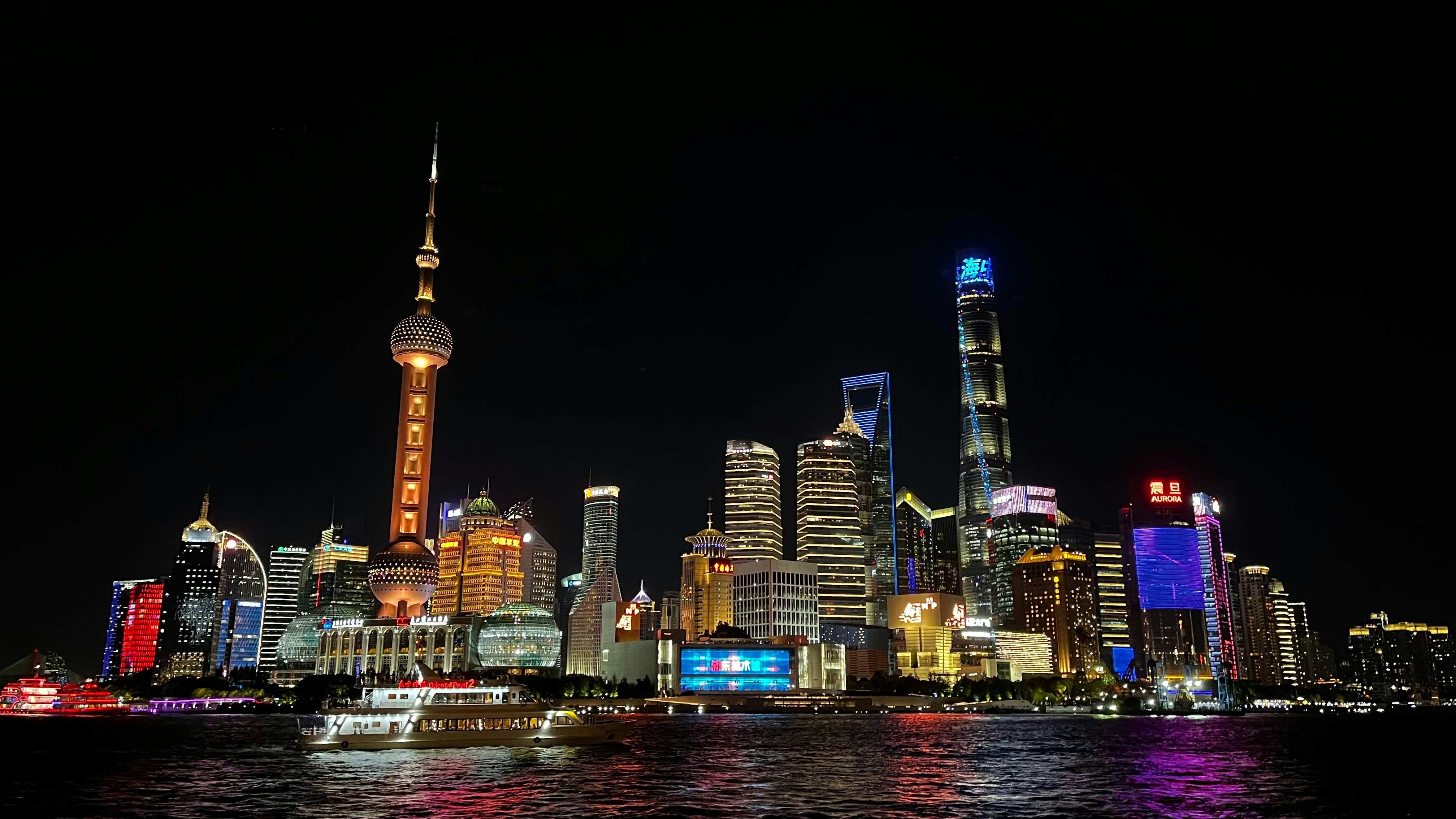 Китай формалізує заборону на стейблкоїни юаня, токенізацію реальних активів.