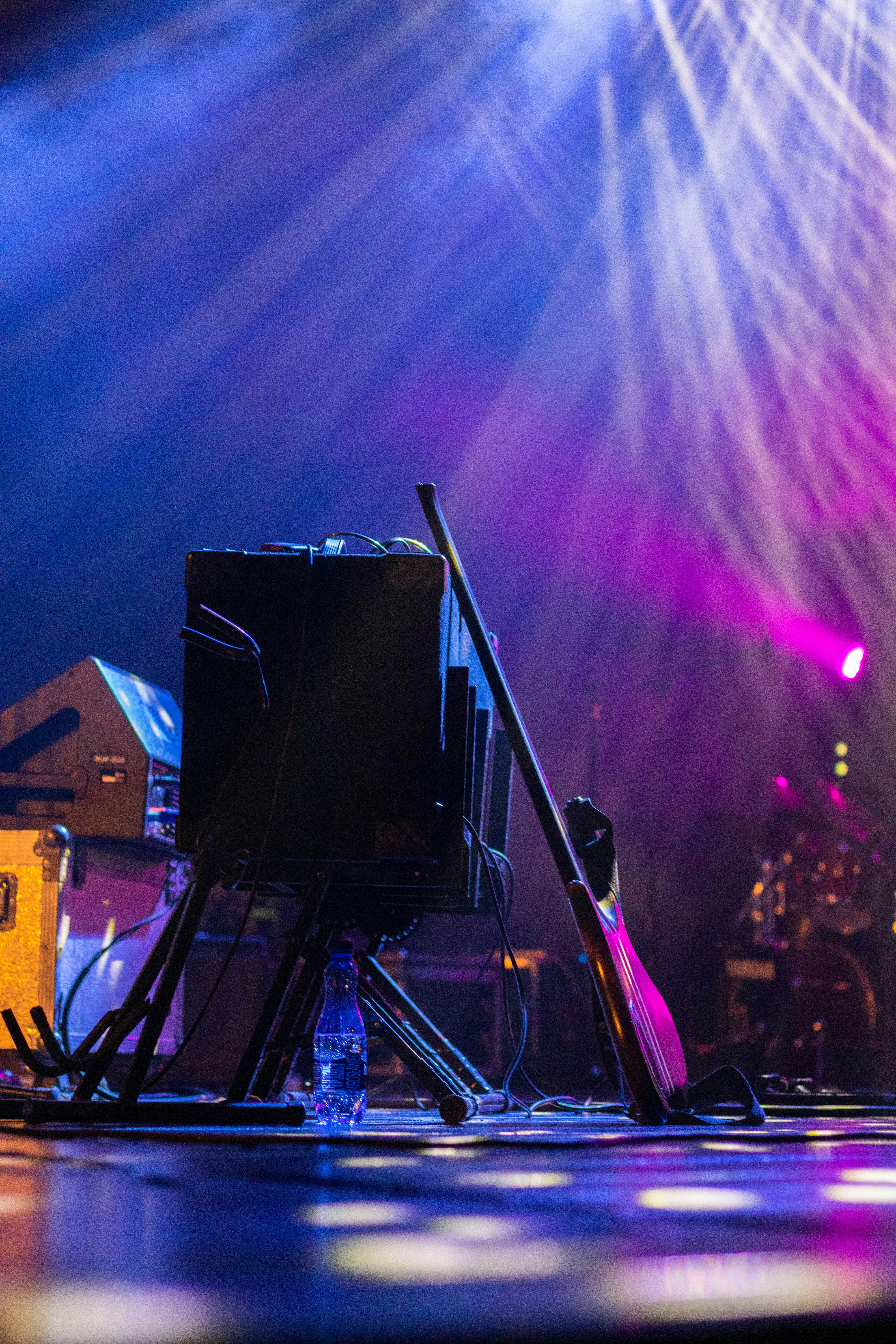 Photo by luizalubinska