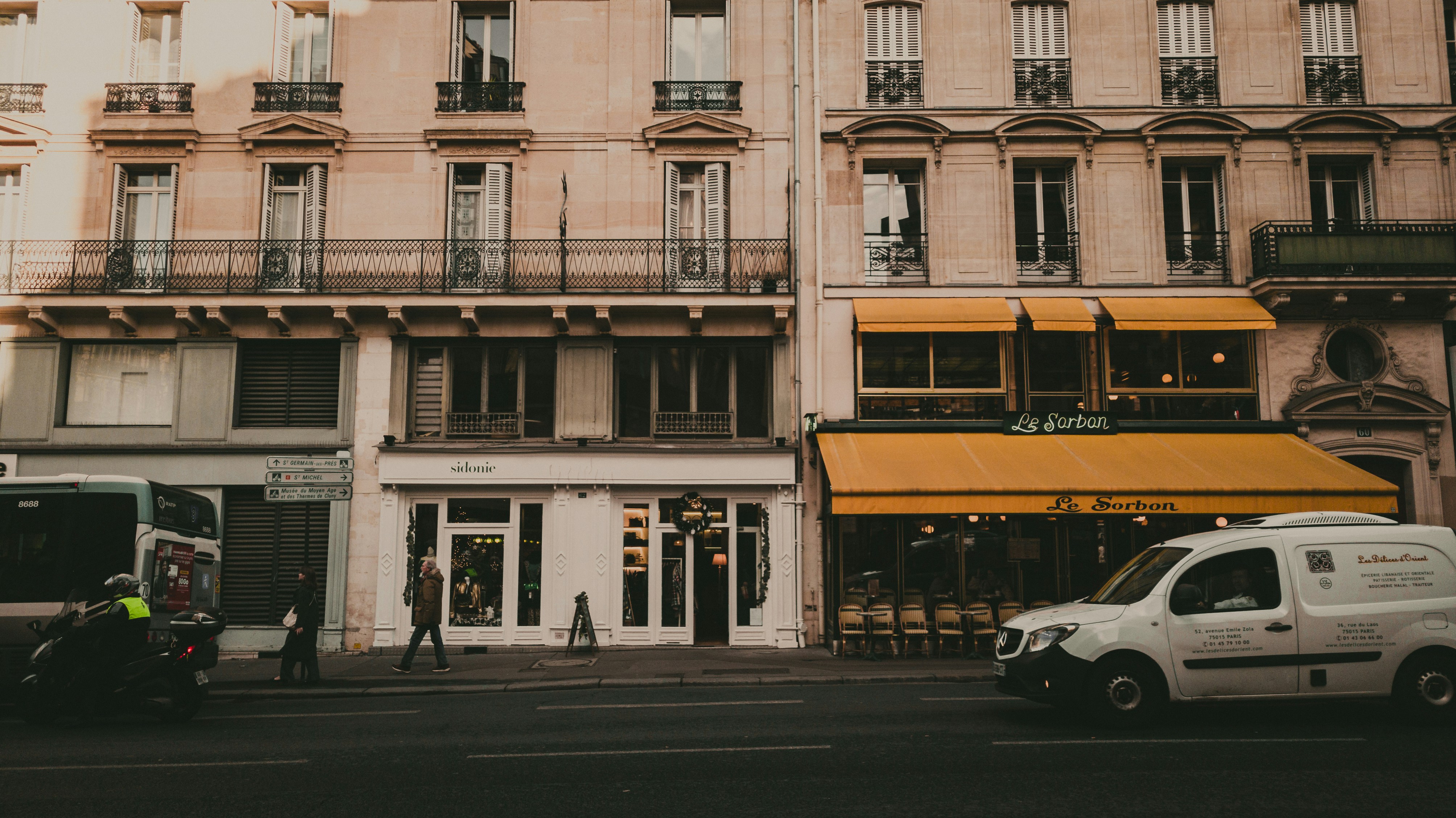 Photo by starshipnein