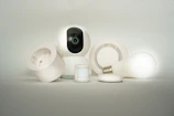 A group of electronic devices sitting on top of a table