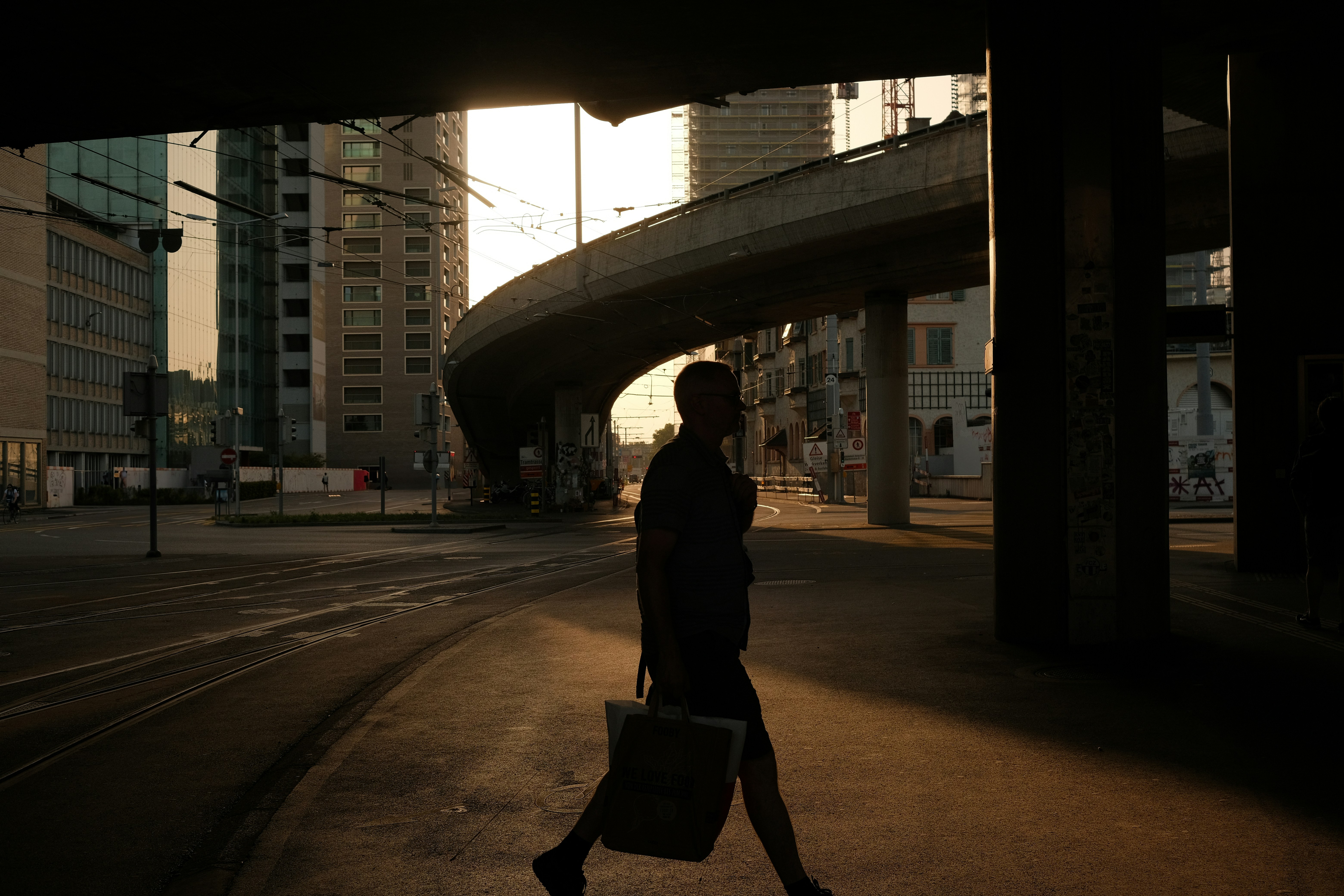 사회보험과 공공부조의 차이점은 무엇인가요?