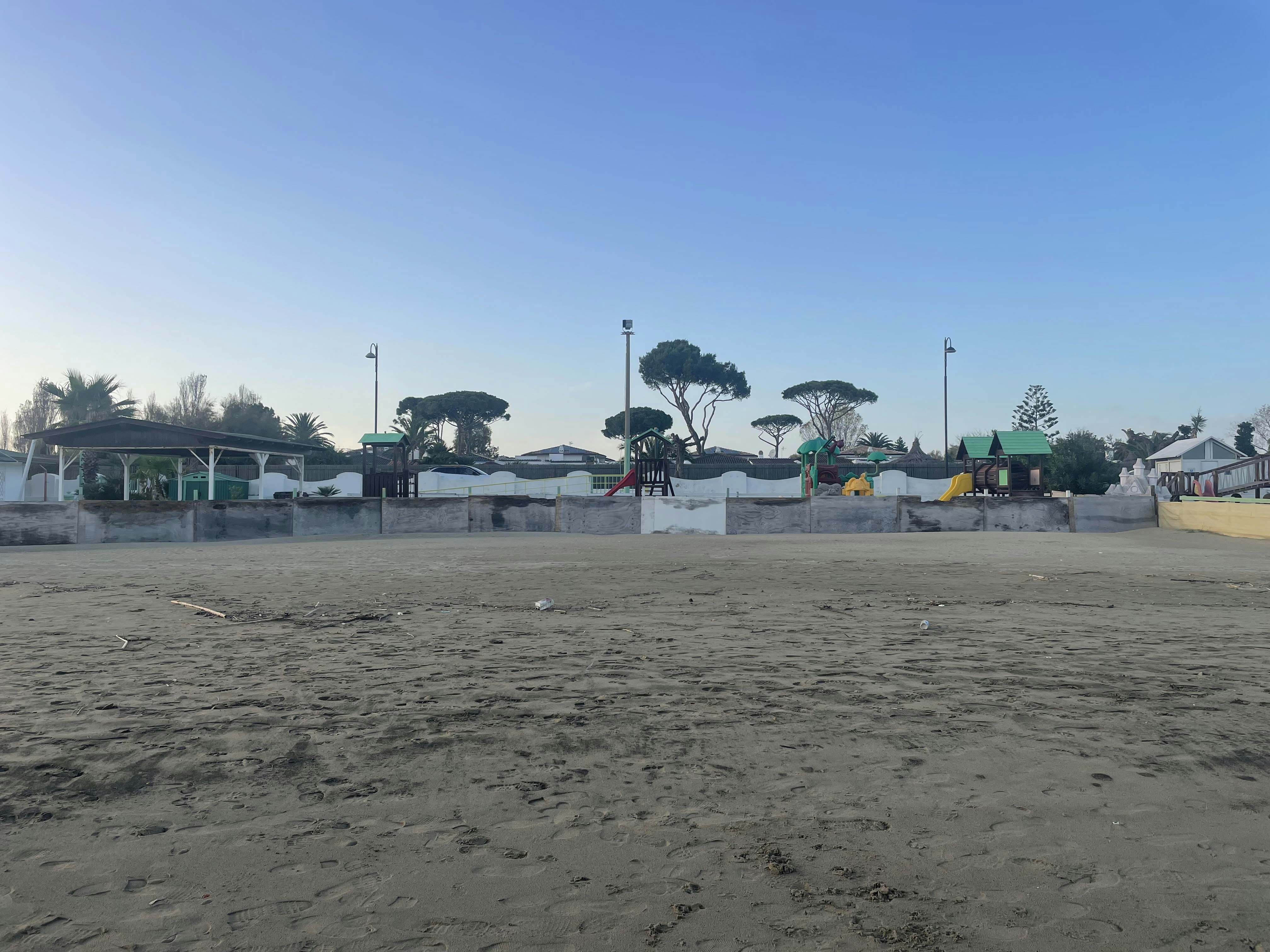 Dolphin Beach Club