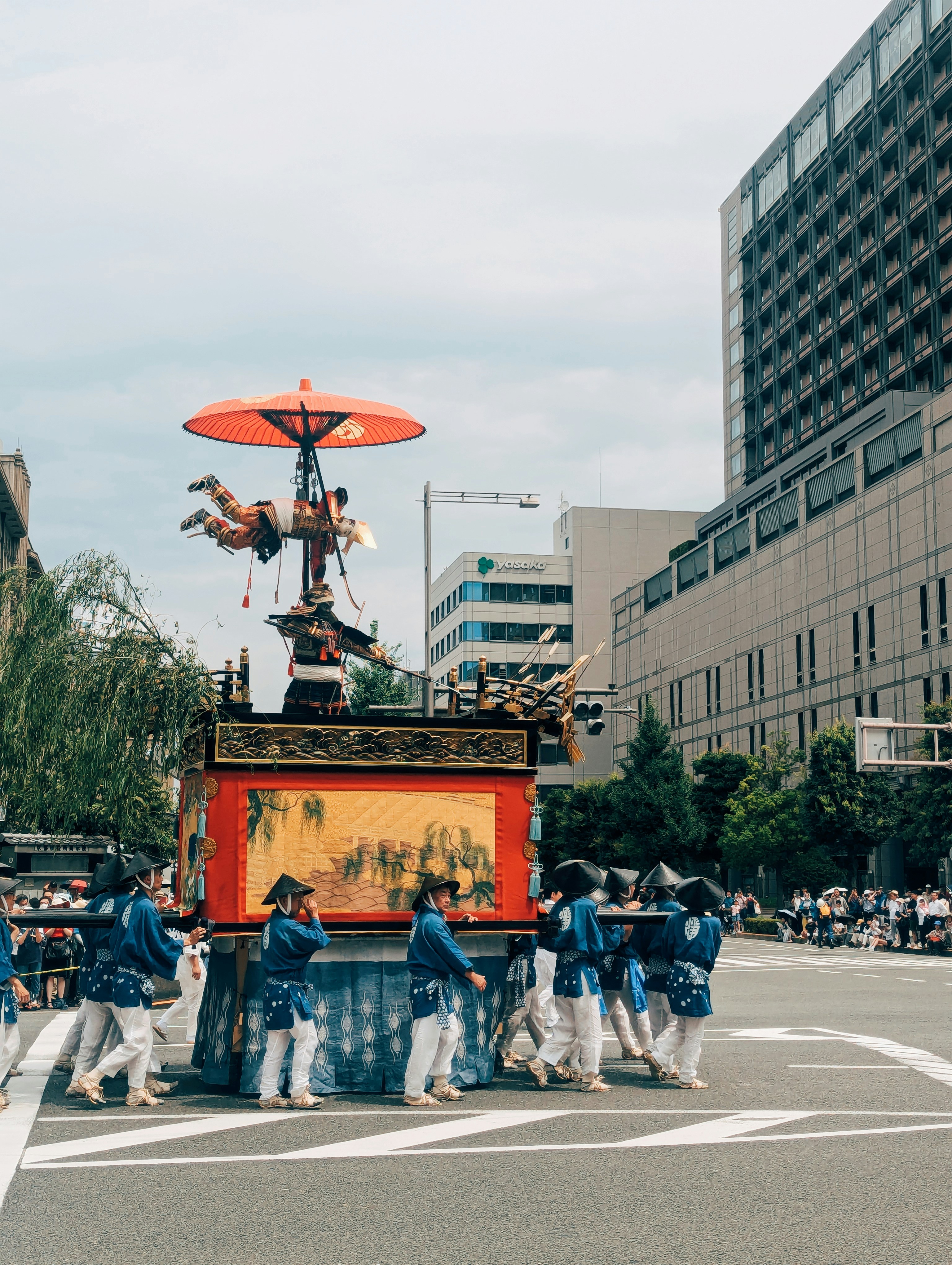 Festival Etiquette and Participation Tips for Foreign Visitors