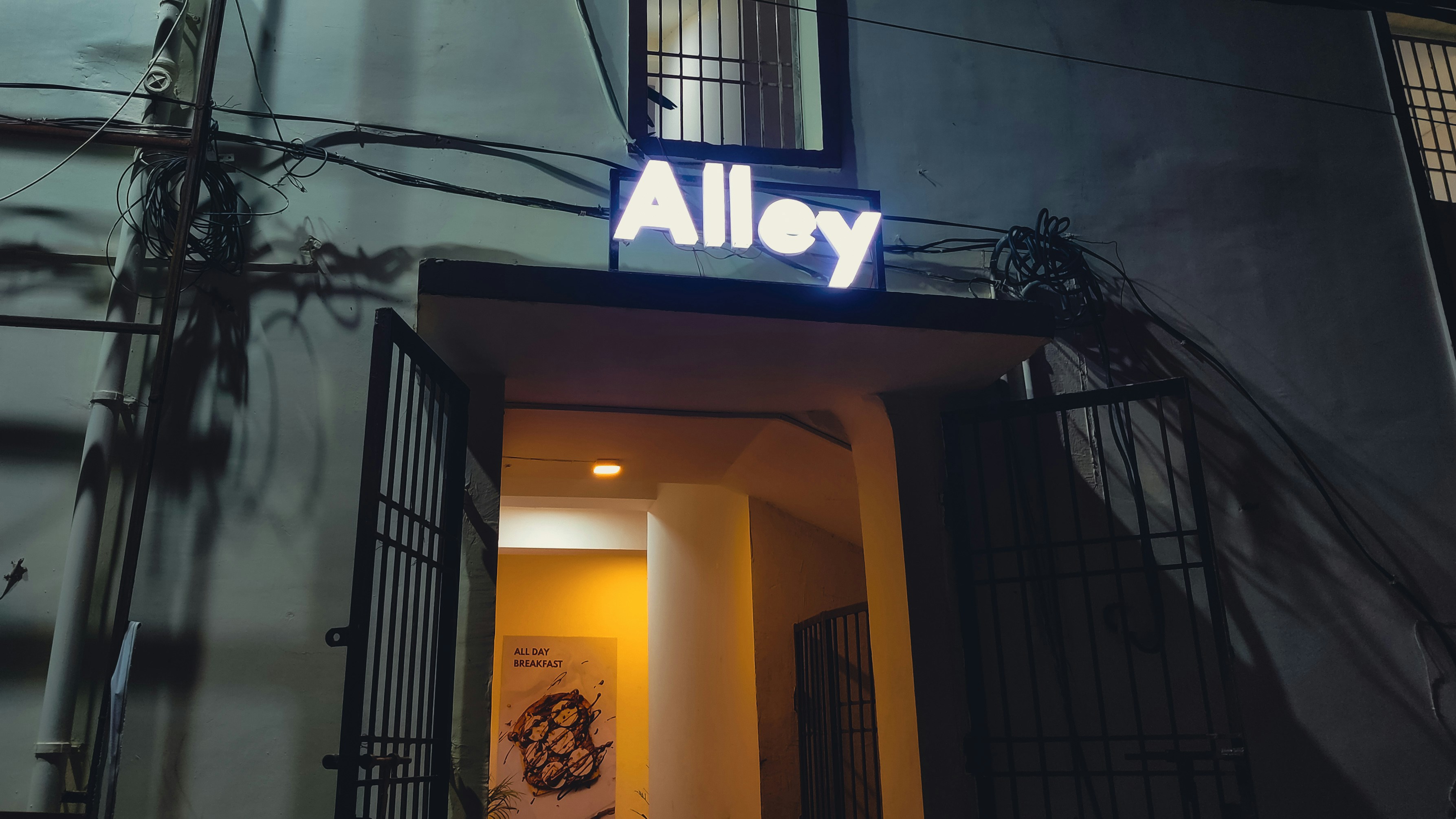 A building with a sign that says allergy on it