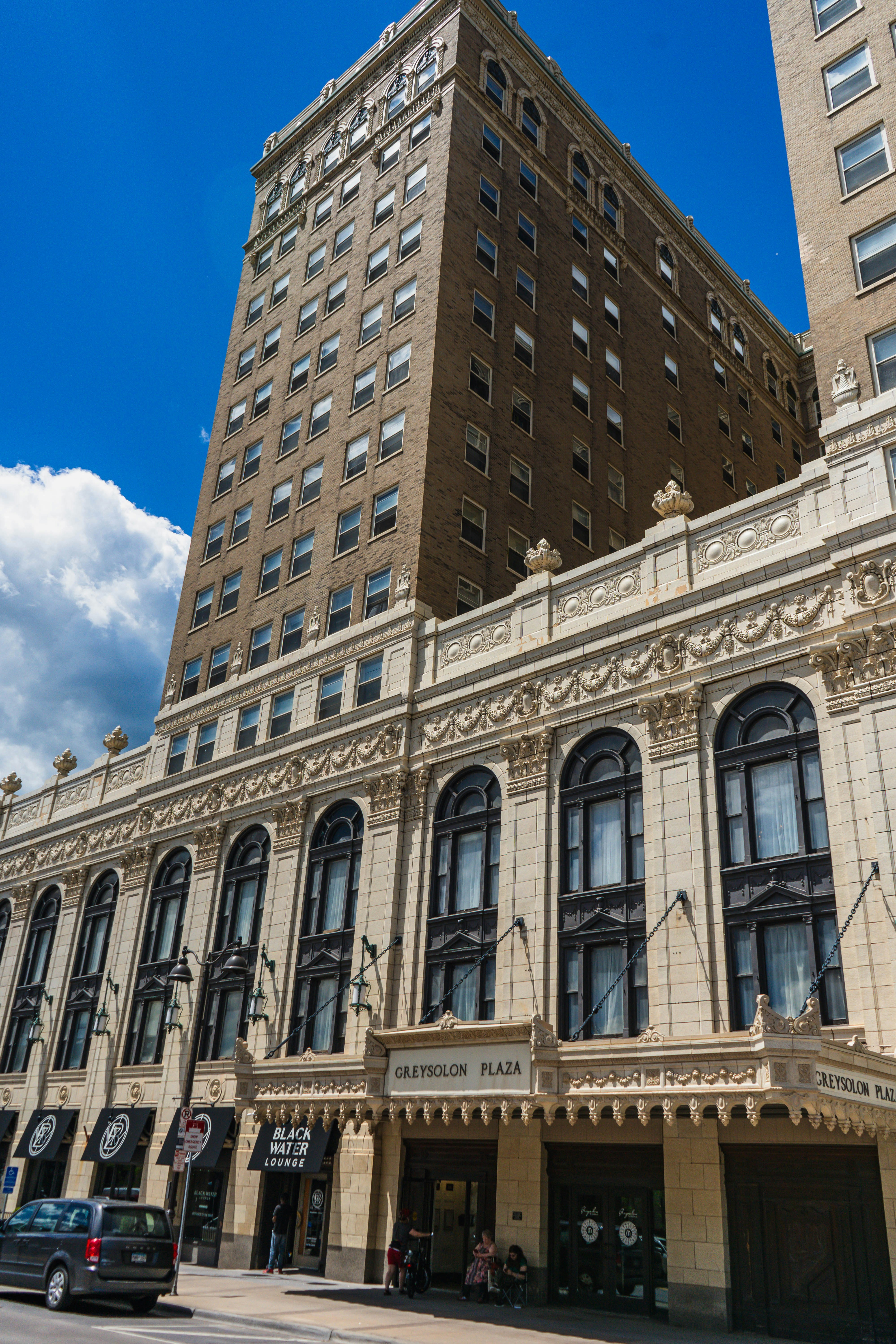 Photo by findenmarketing