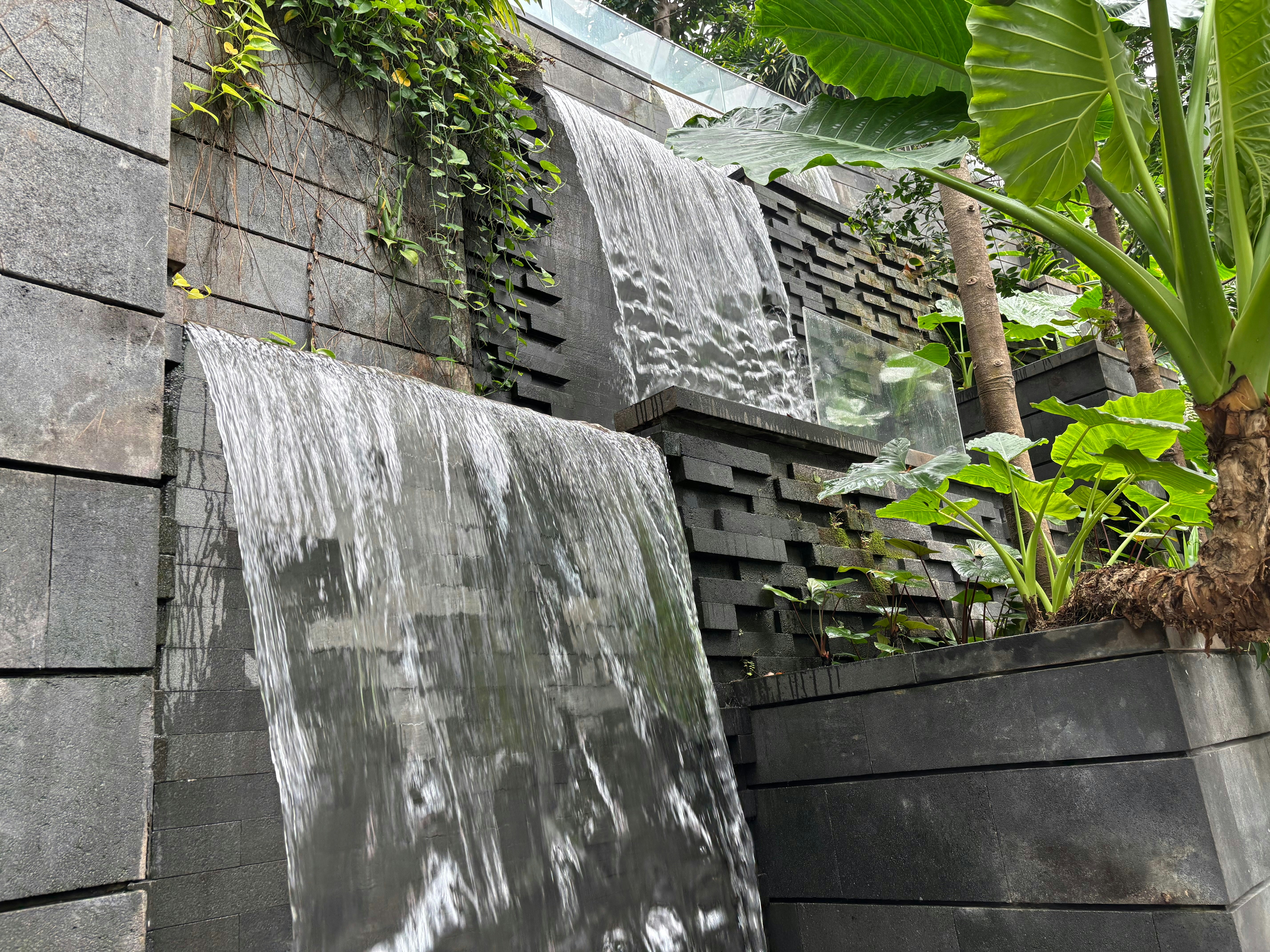 Modern Wall Cascade thumbnail image