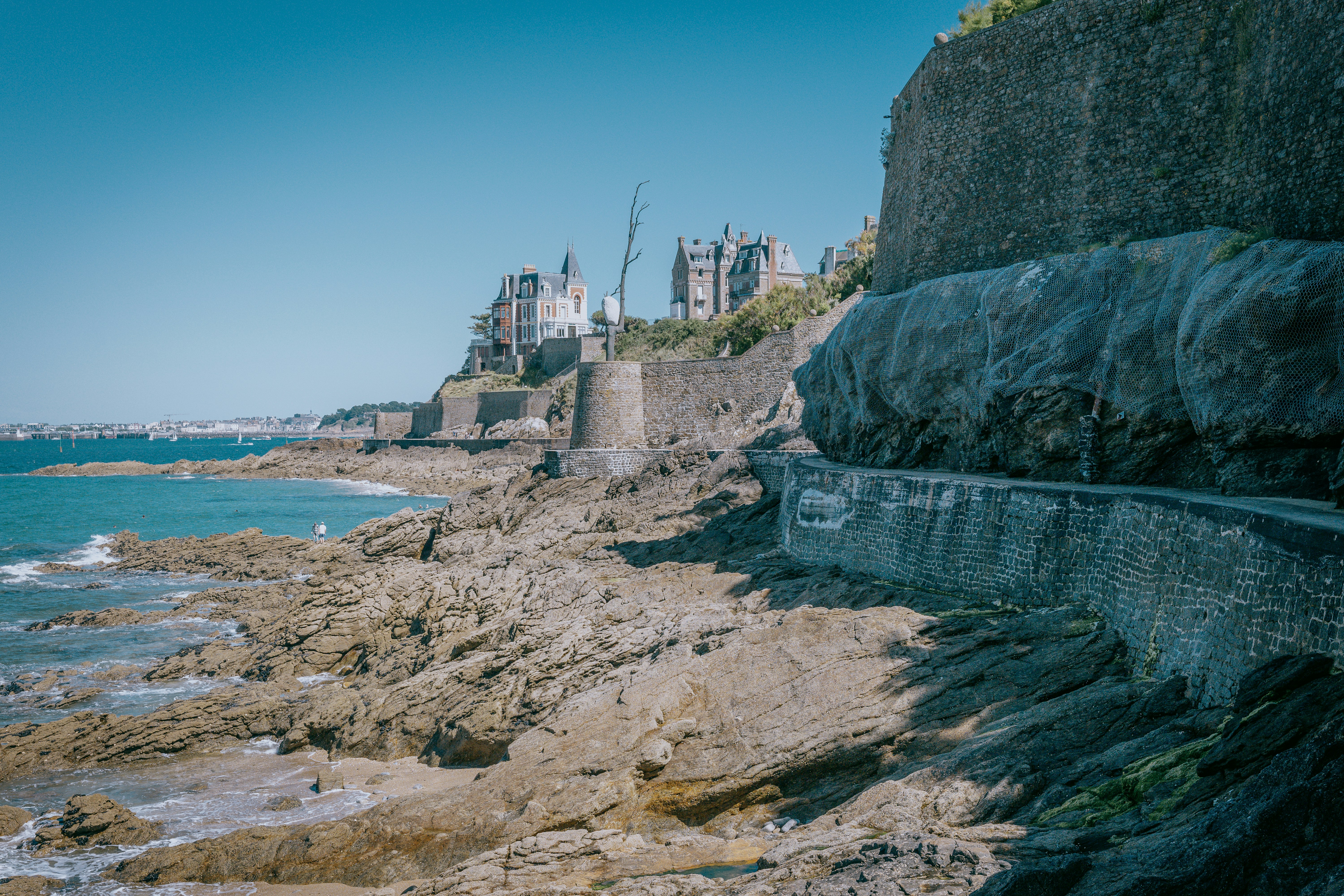 A view of the ocean from a rocky shore