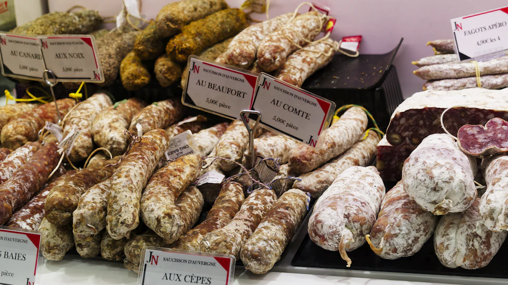 Wybór tradycyjnych wyrobów masarskich