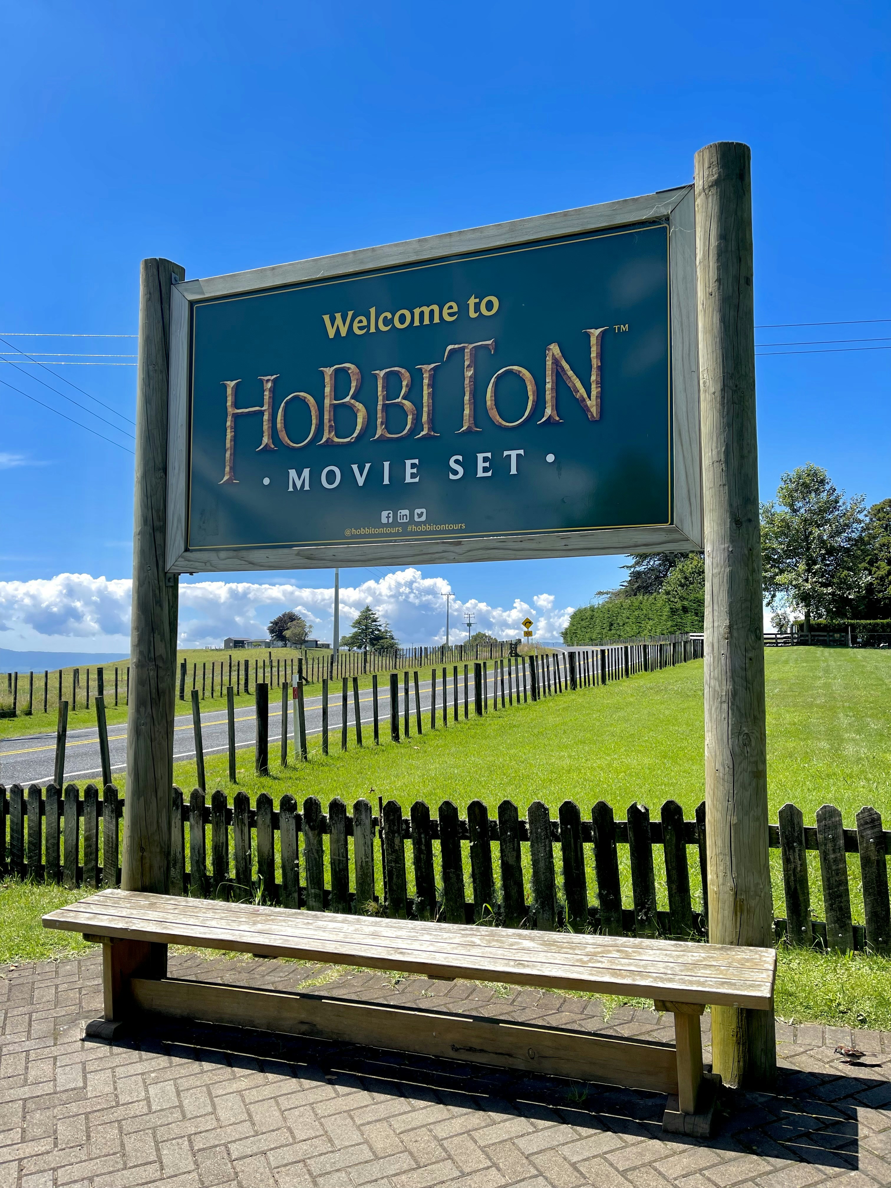 Hobbiton Movie Set