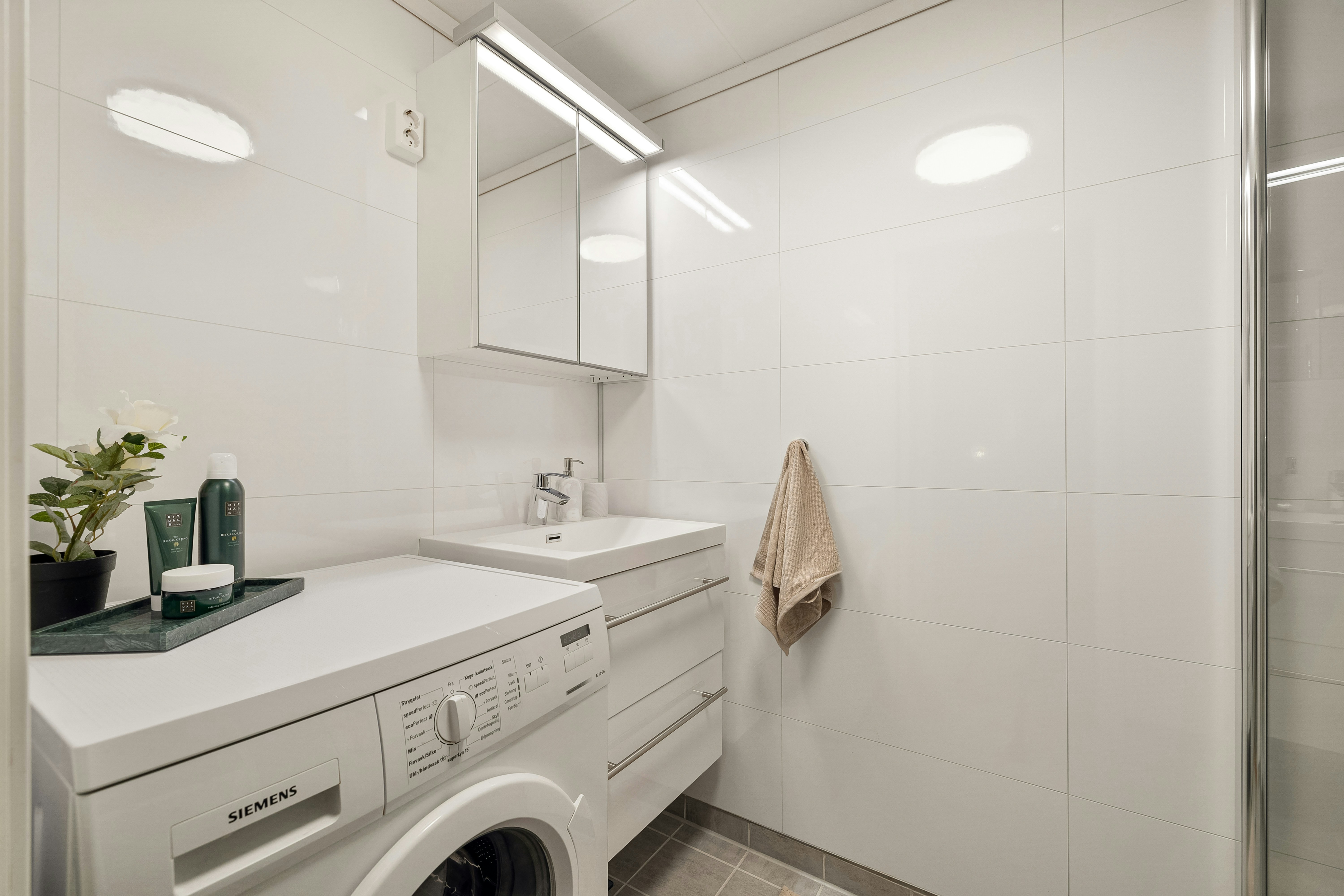 Photo by alextyson195