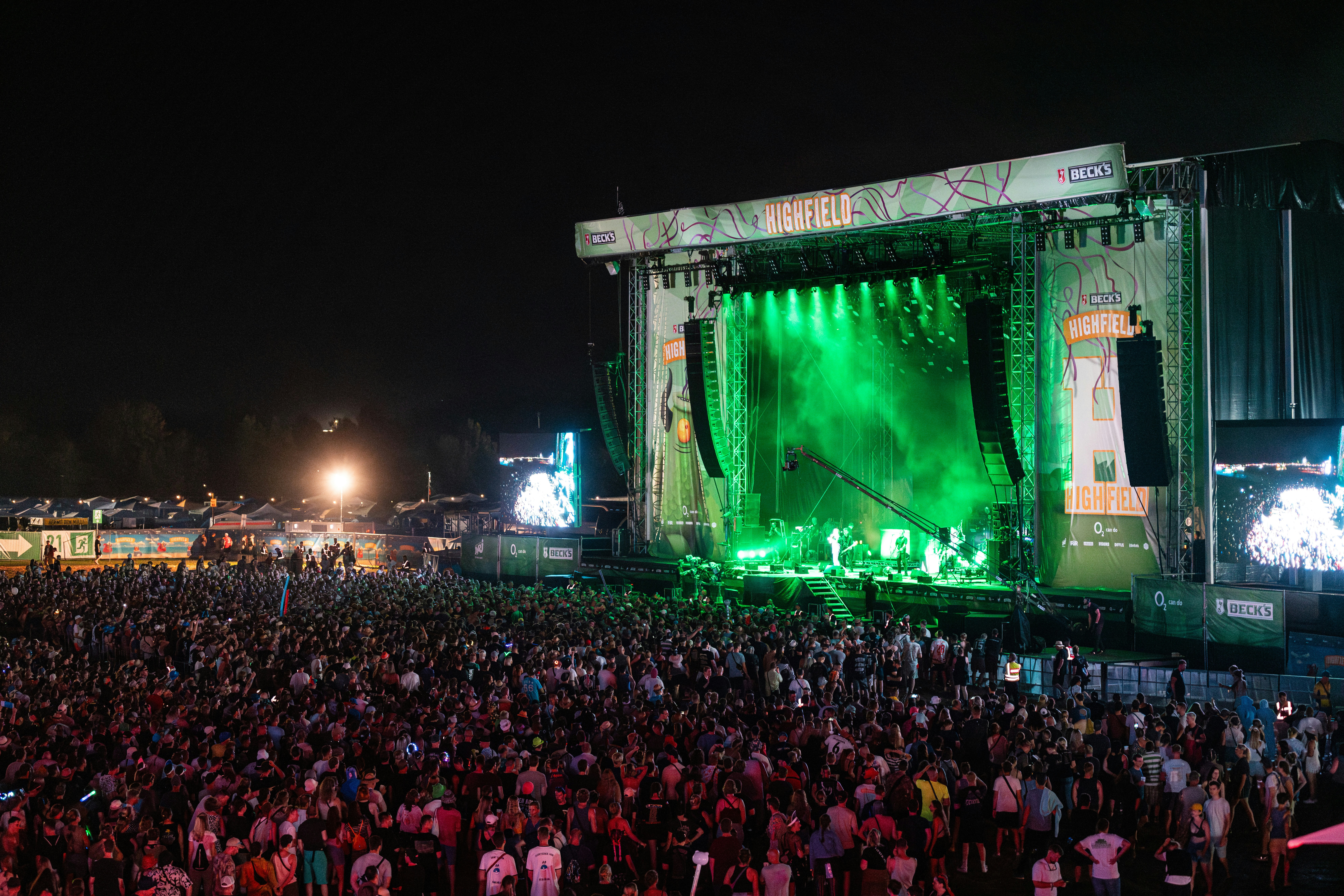 Image of a crowd at a classic rock concert 