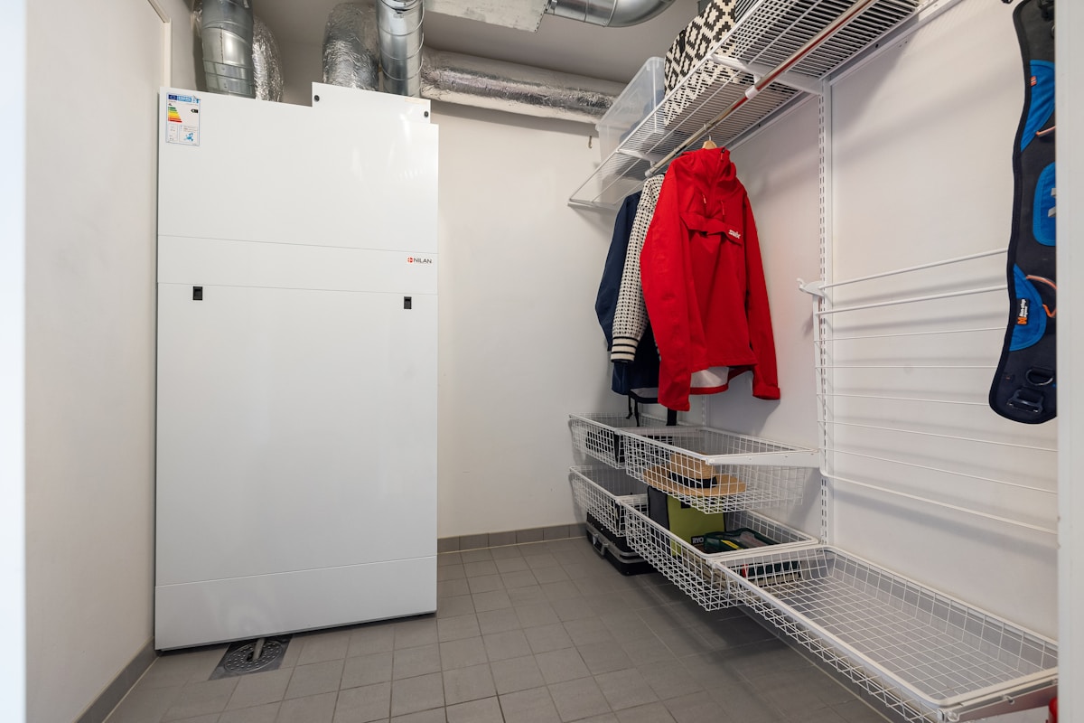 cleantech related image for: EVE Energy and CommVOLT Announce European Energy Storage Collaboration