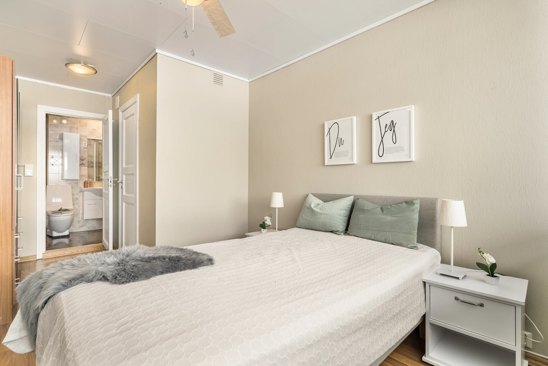 Bedroom with a ceiling fan