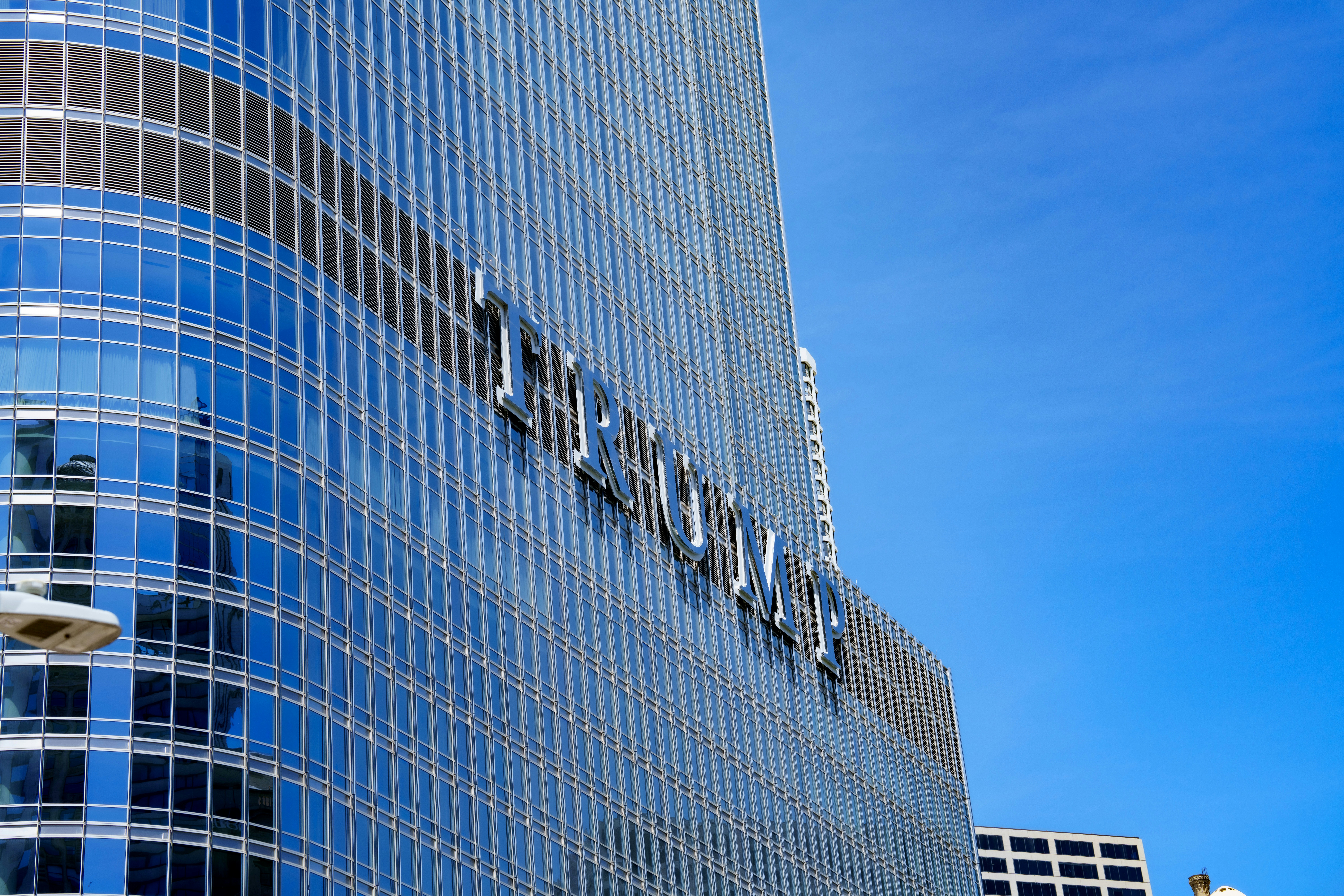 Barclays Upgrades Xencor to Overweight, Raises Price Target to $23