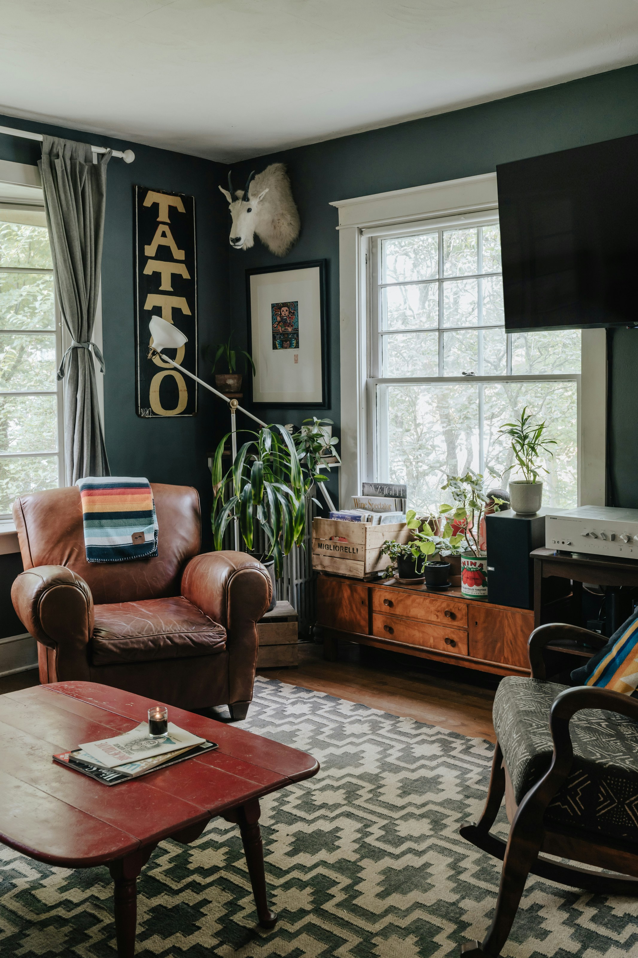Eclectic Living Room 2/2 (IG: @clay.banks)