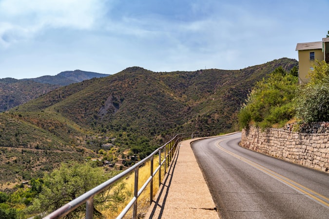 Jerome, Arizona: Art in the Sky — The Southwest's Vertical Artist Colony