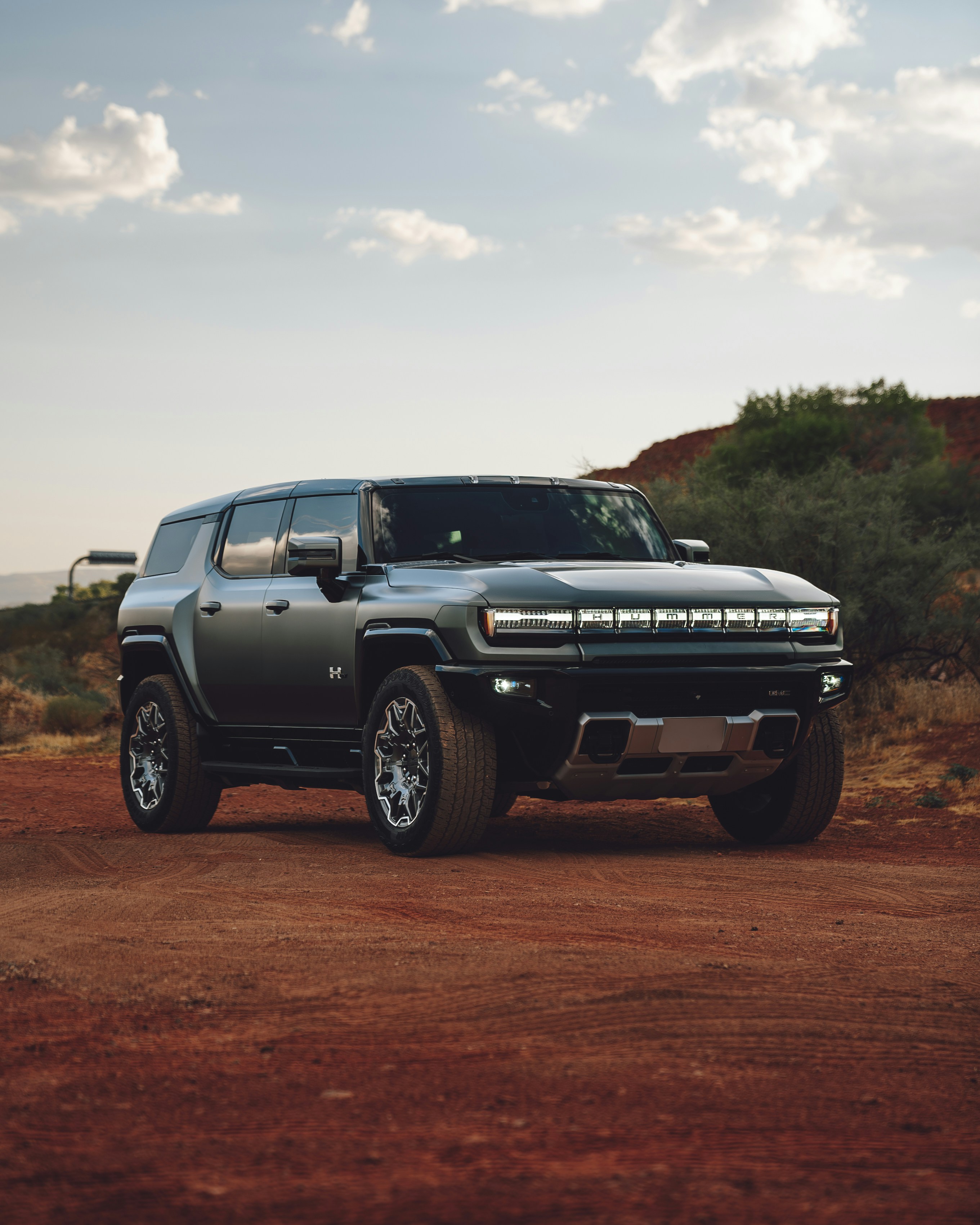 electric car mountain, wallpaper, Rivian Hatchback Price: 2025 Estimates & Specs 6