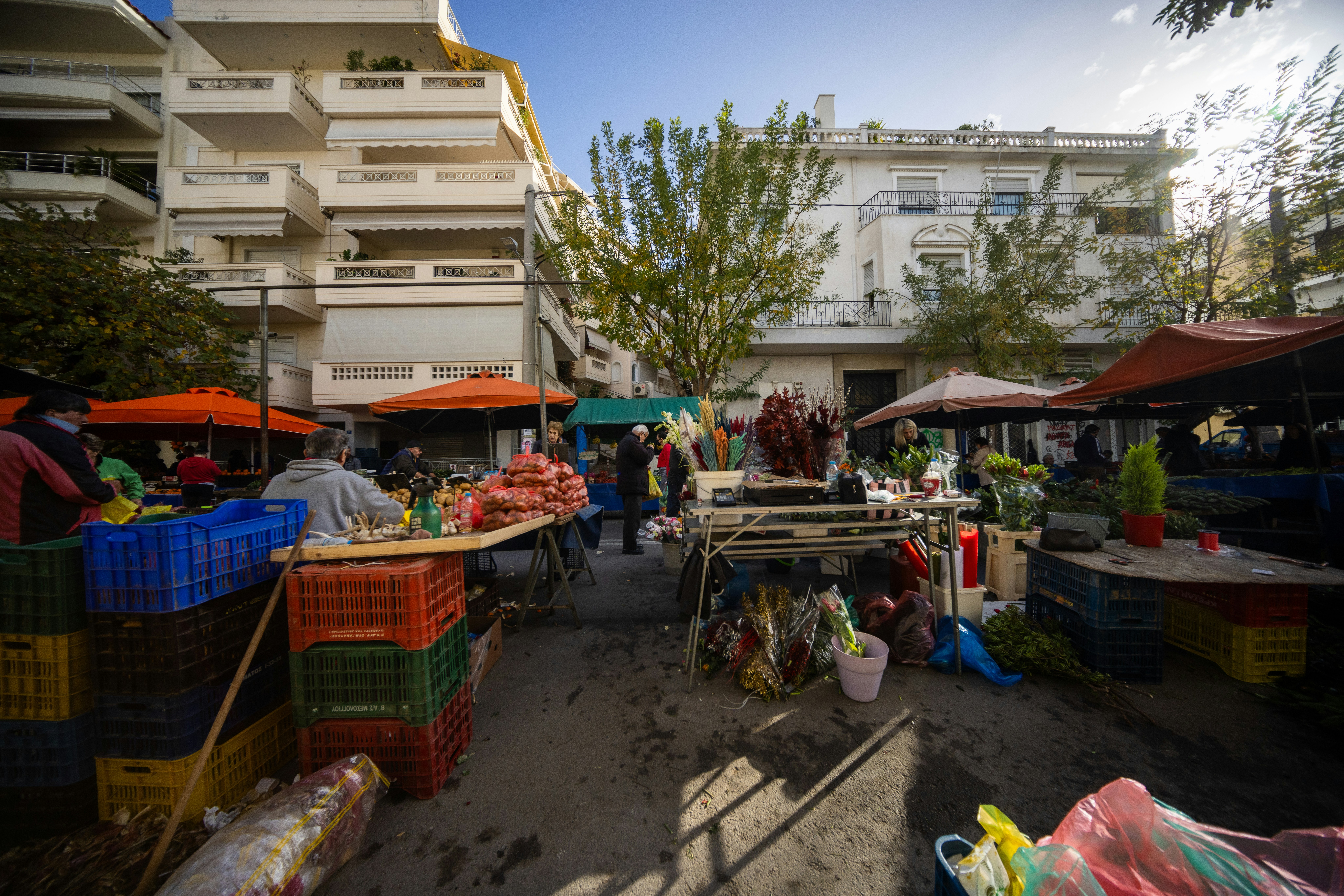 Athens vs Santorini: Which Should You Visit?