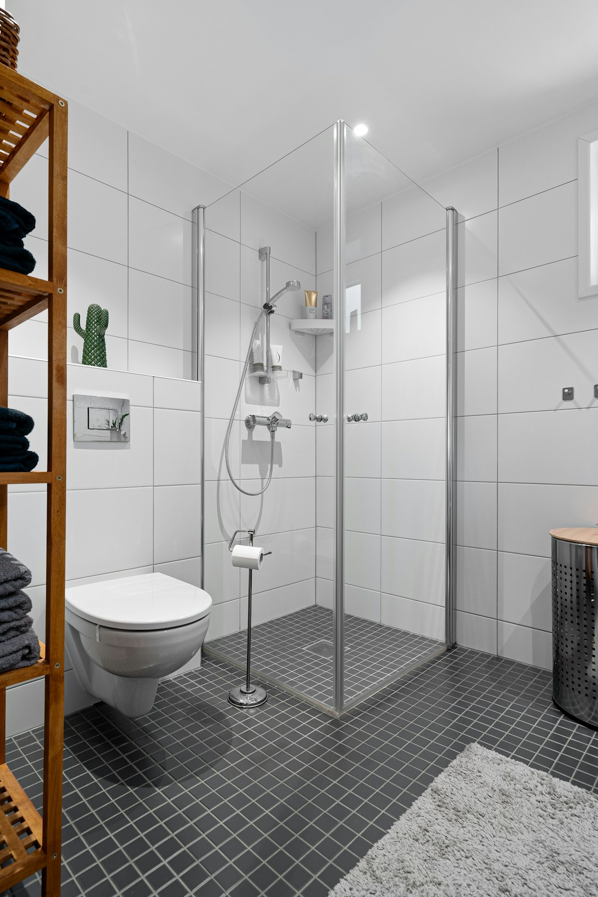 Small Bathroom Storage Ideas for Counters, Walls and Under the Sink