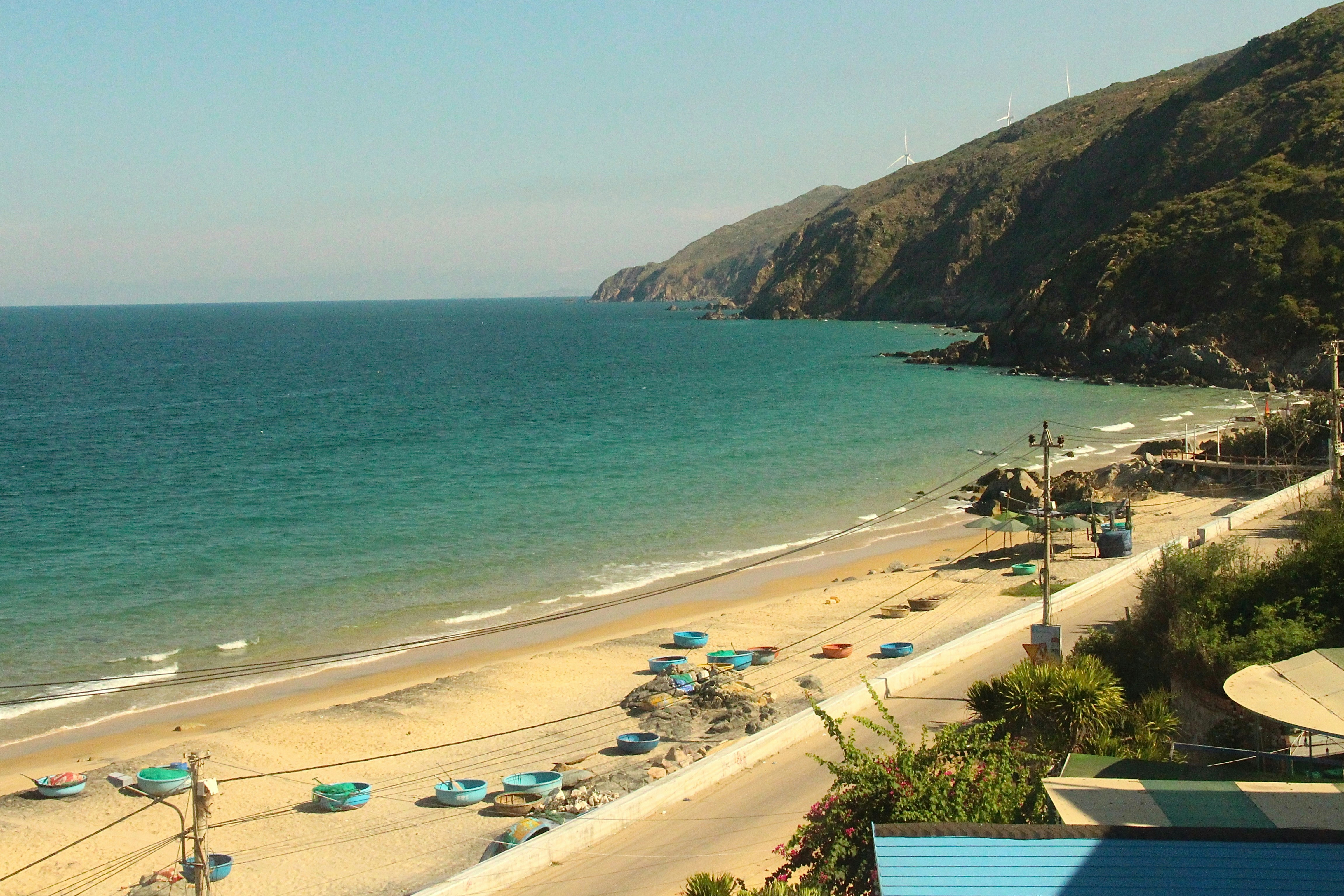 A view of a beach from a high point of view