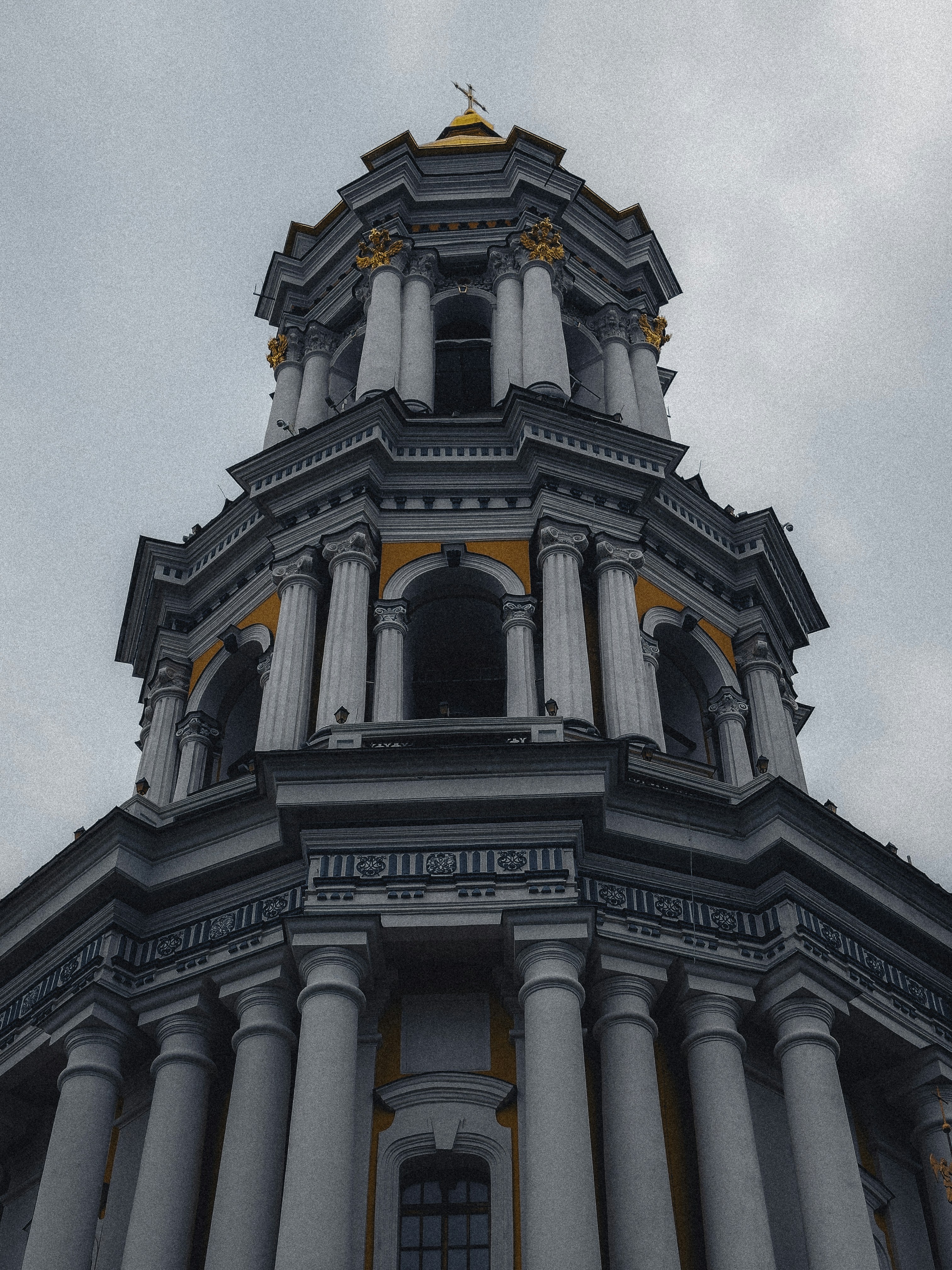 Photo by allenboguslavsky