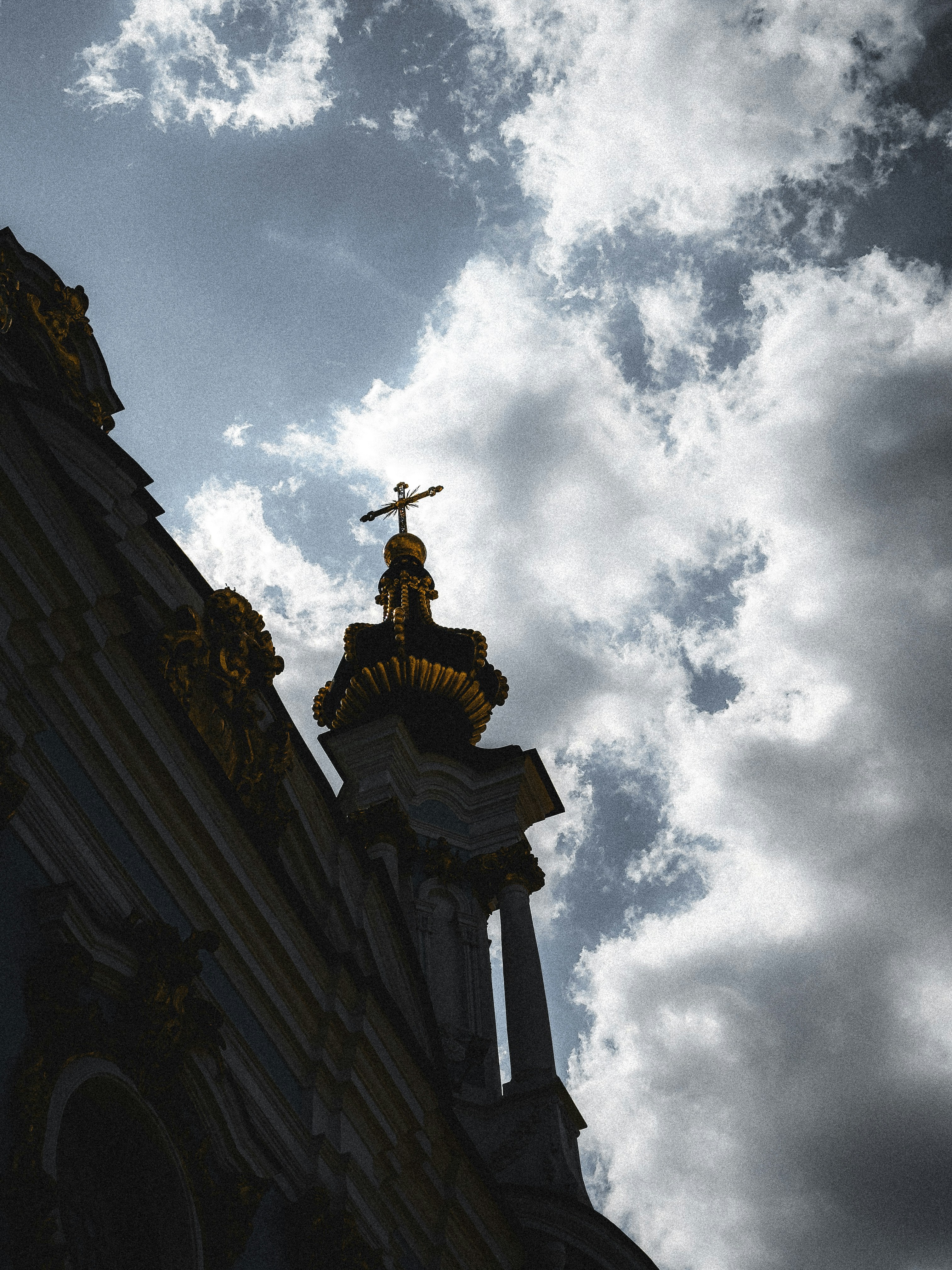 Photo by allenboguslavsky