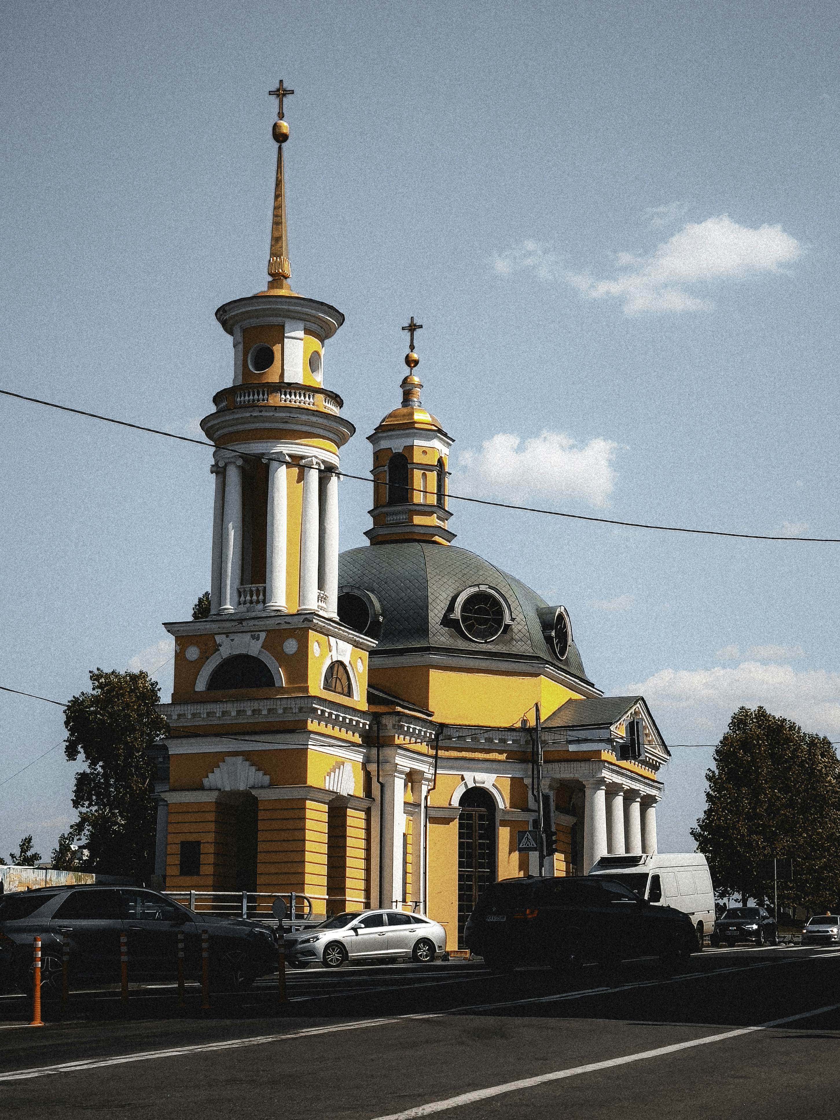 Photo by allenboguslavsky