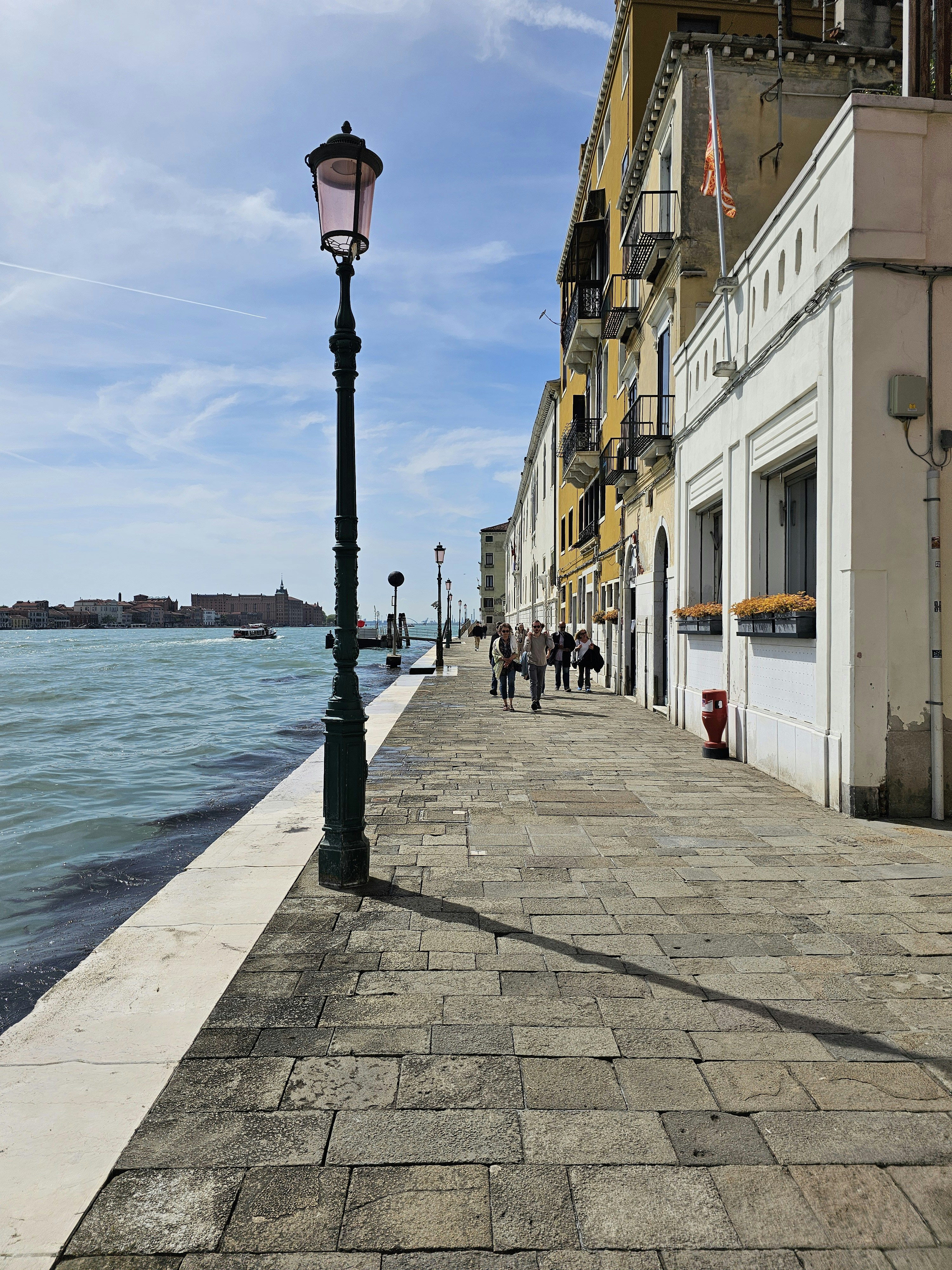 Photo by suyashmahar