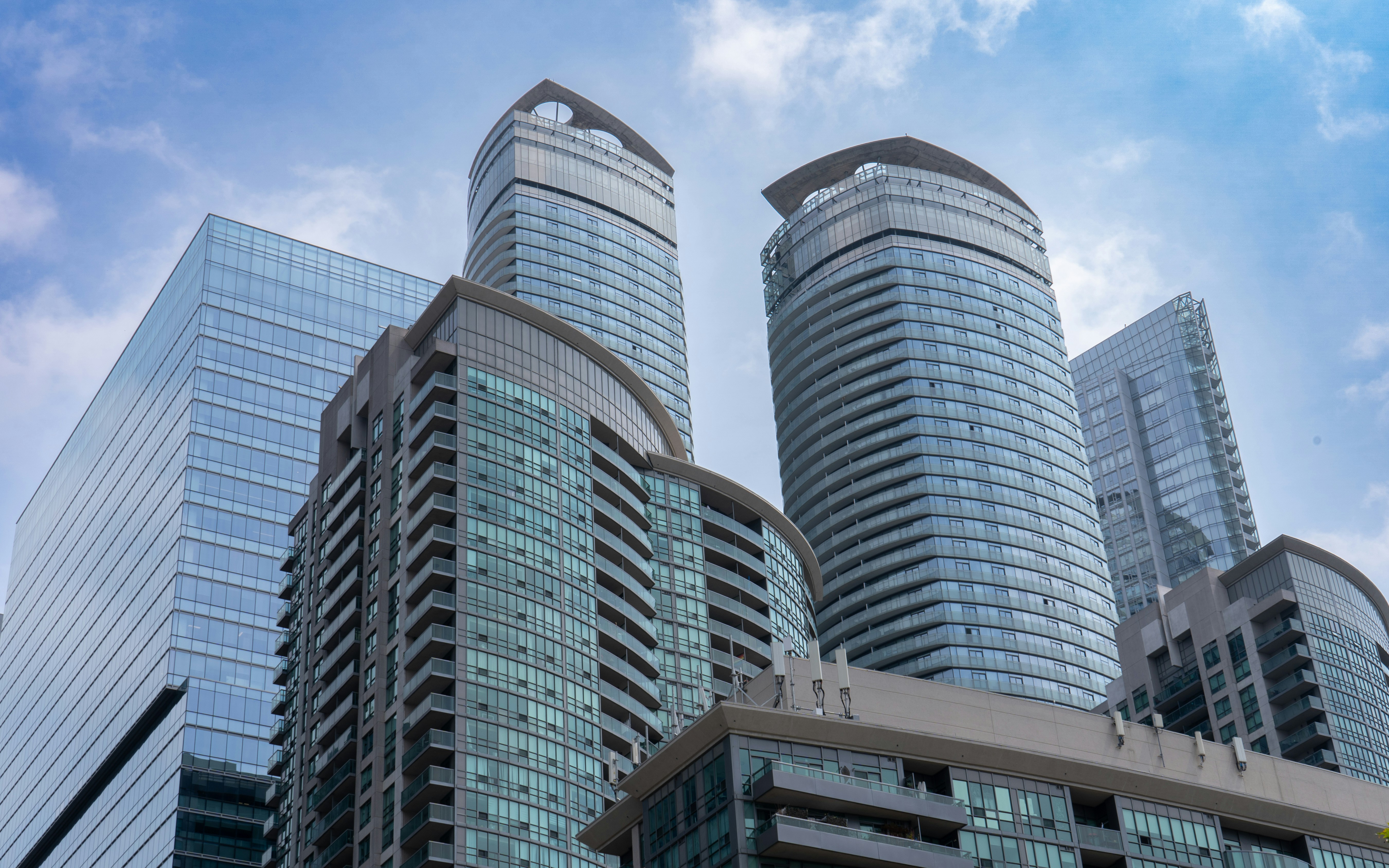 Legal Issues When Buying a Condo in Ontario