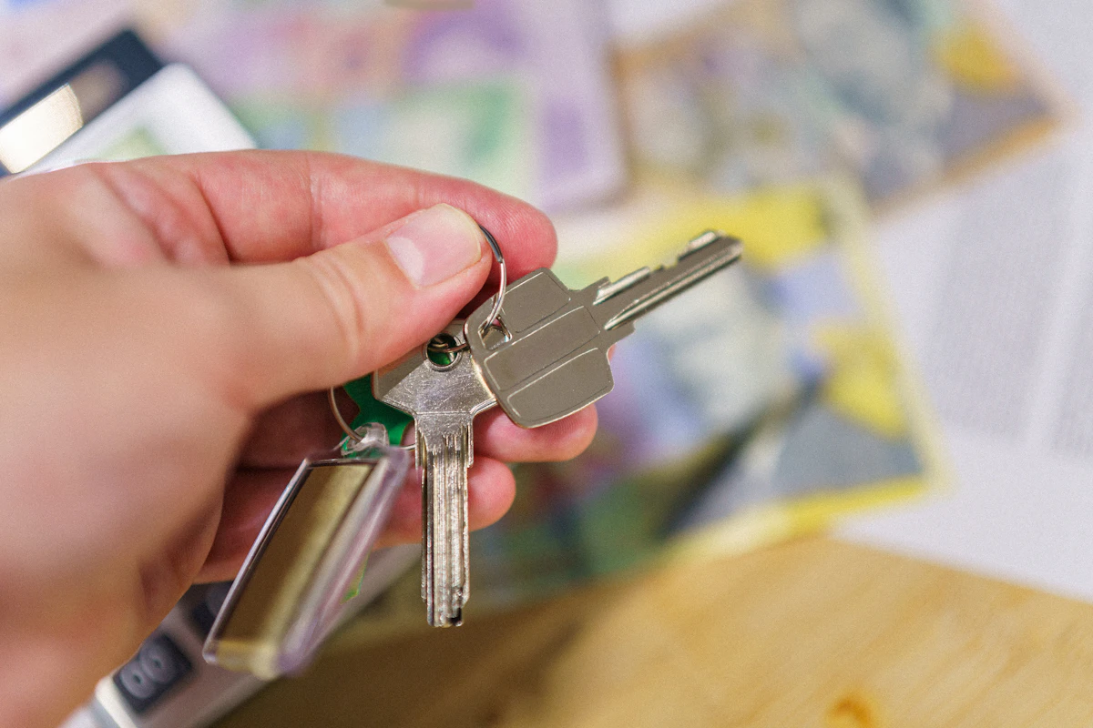 Scale Rate Lock Reminders: 5-Step System for Brokers 2026