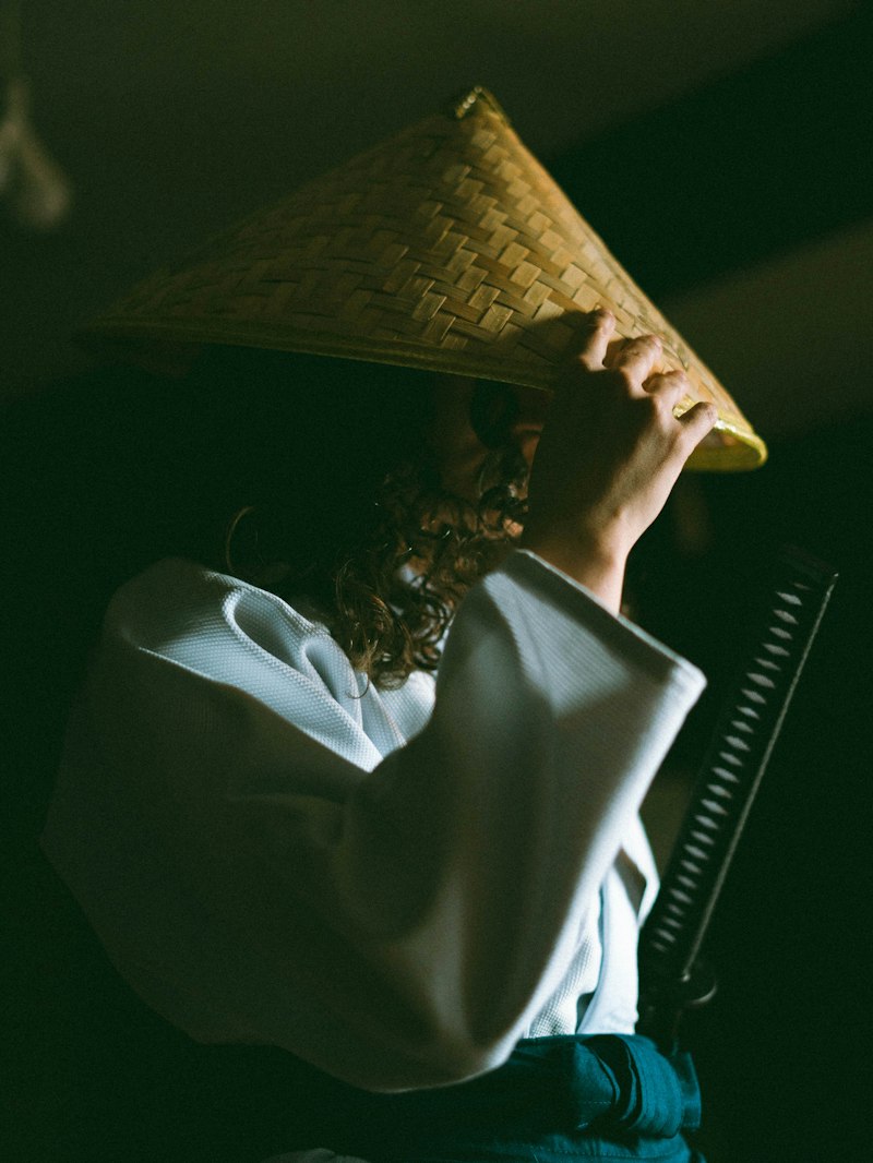配图