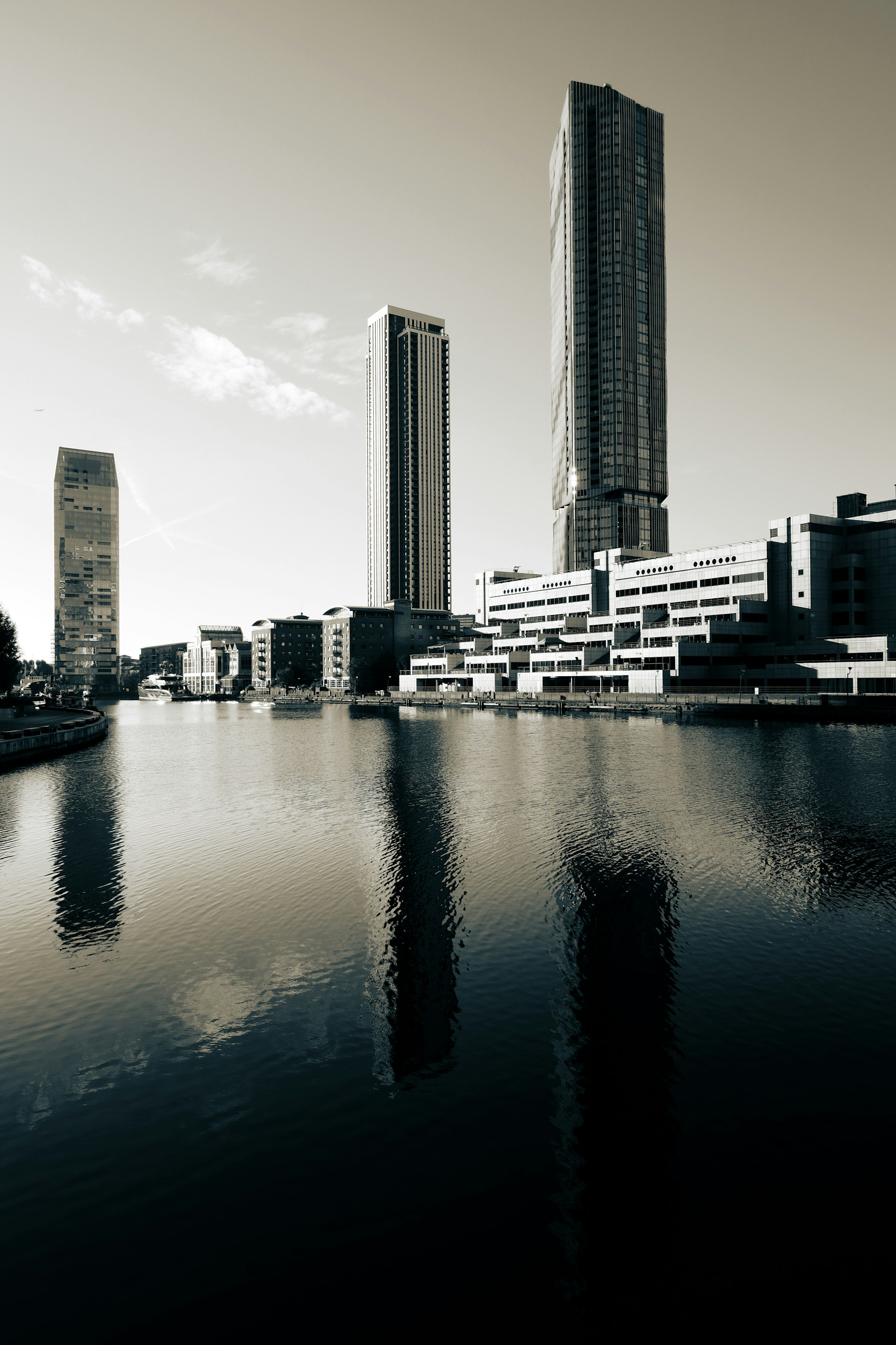 A black and white photo of a city skyline