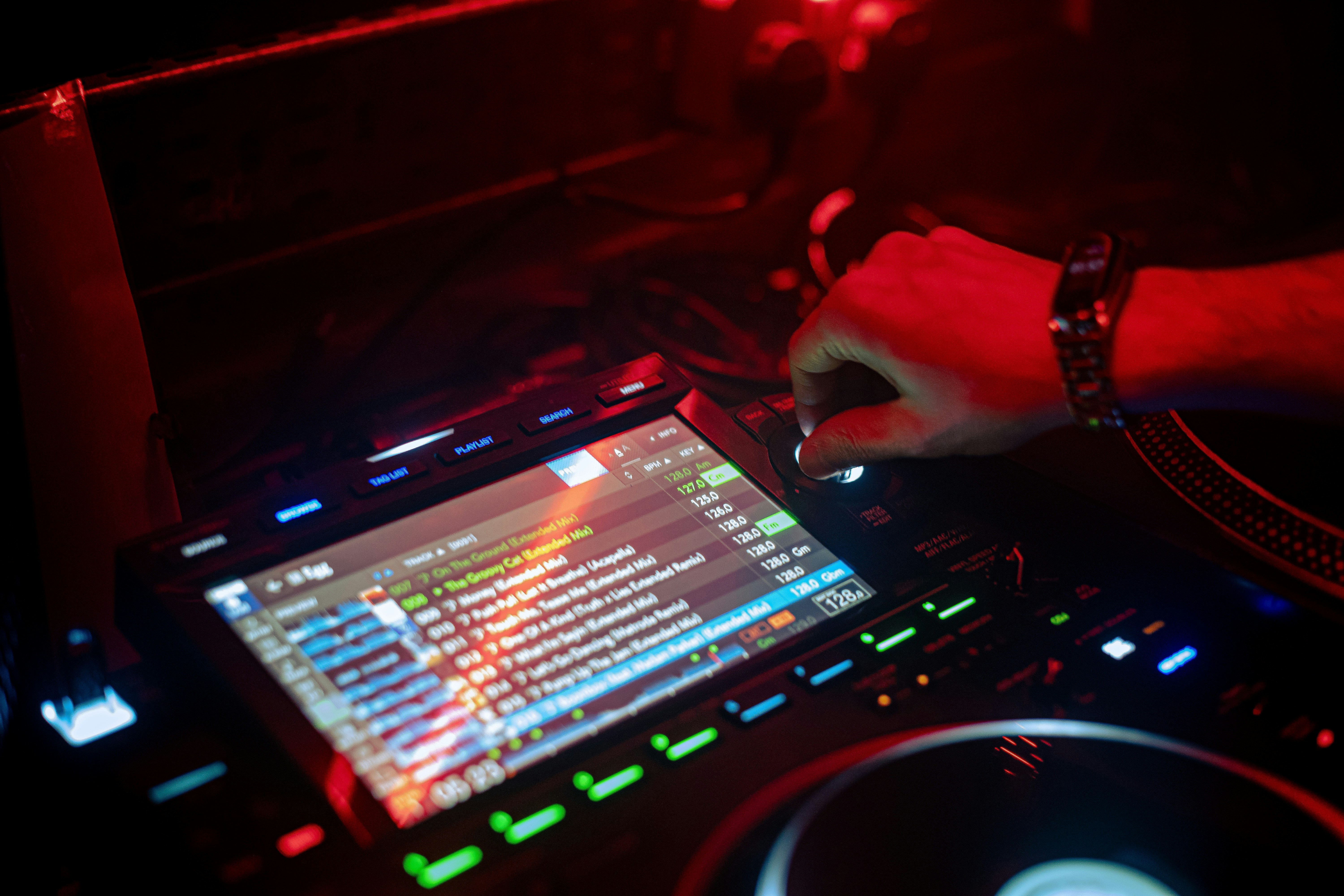 Image de Une saison house intimiste : Defected pose ses platines au Chinois Ibiza en 2026