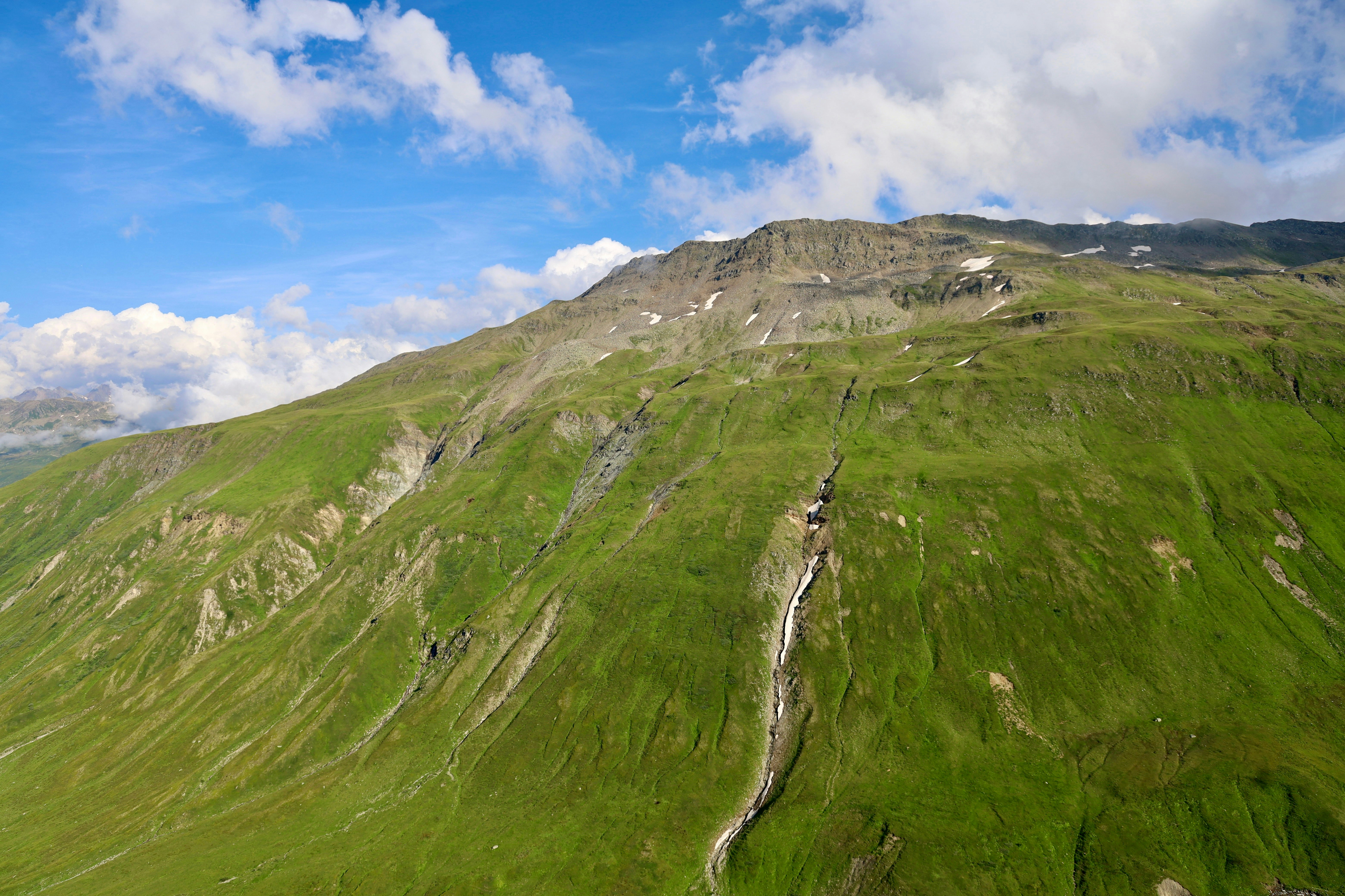 Photo by maximilian_brand