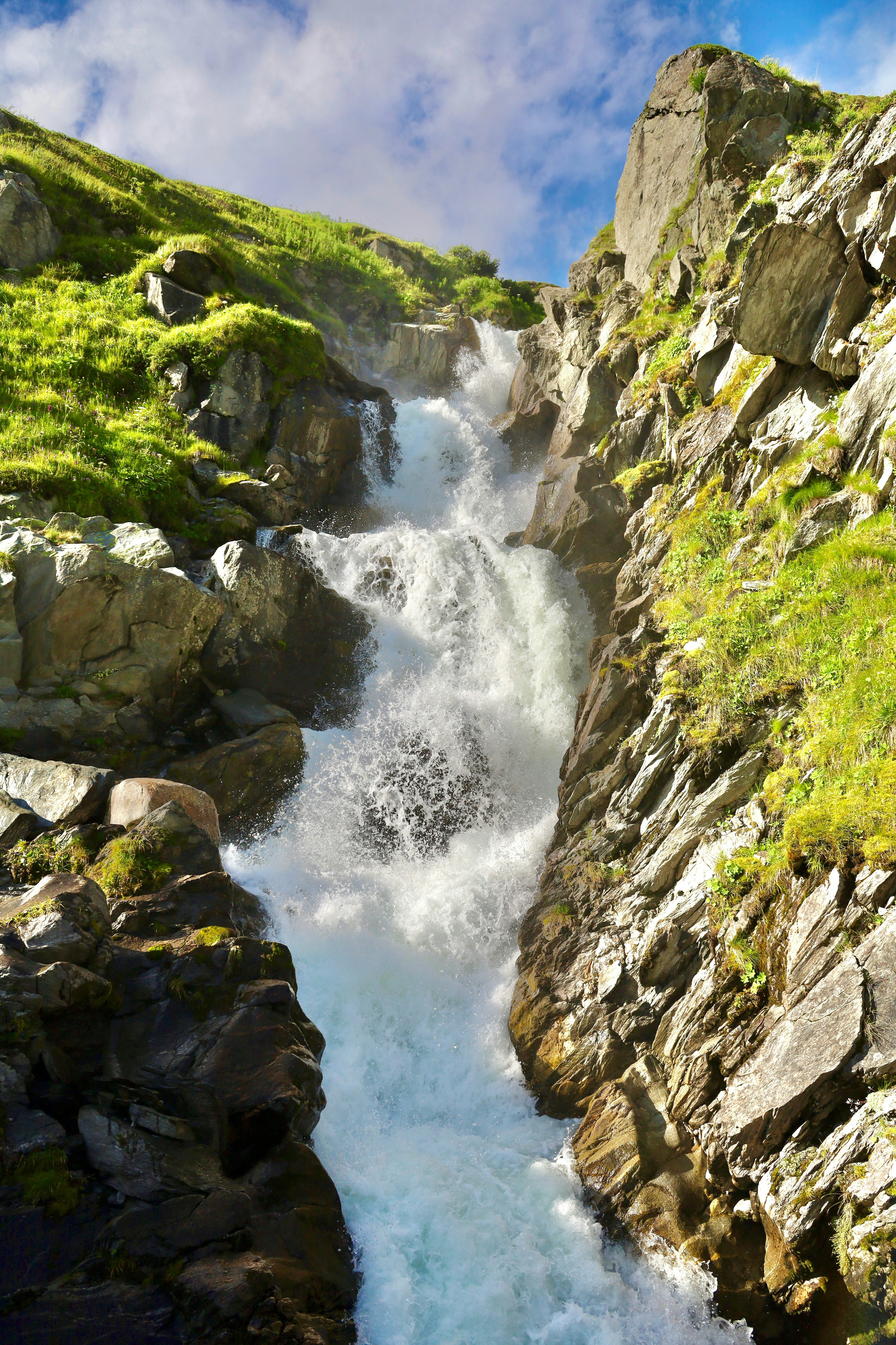 Photo by maximilian_brand